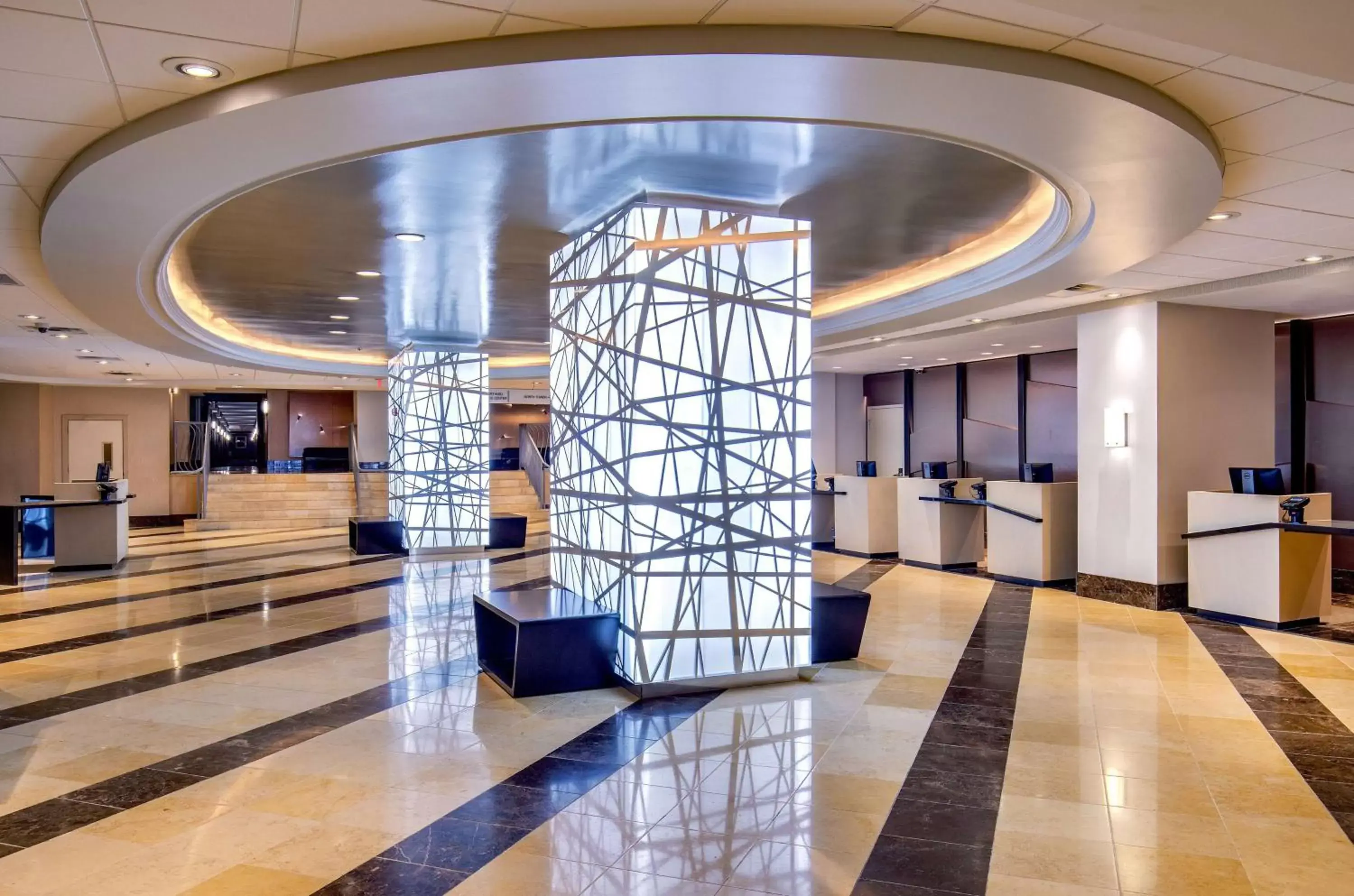 Lobby or reception, Lobby/Reception in Courtland Grand Hotel, Trademark Collection by Wyndham