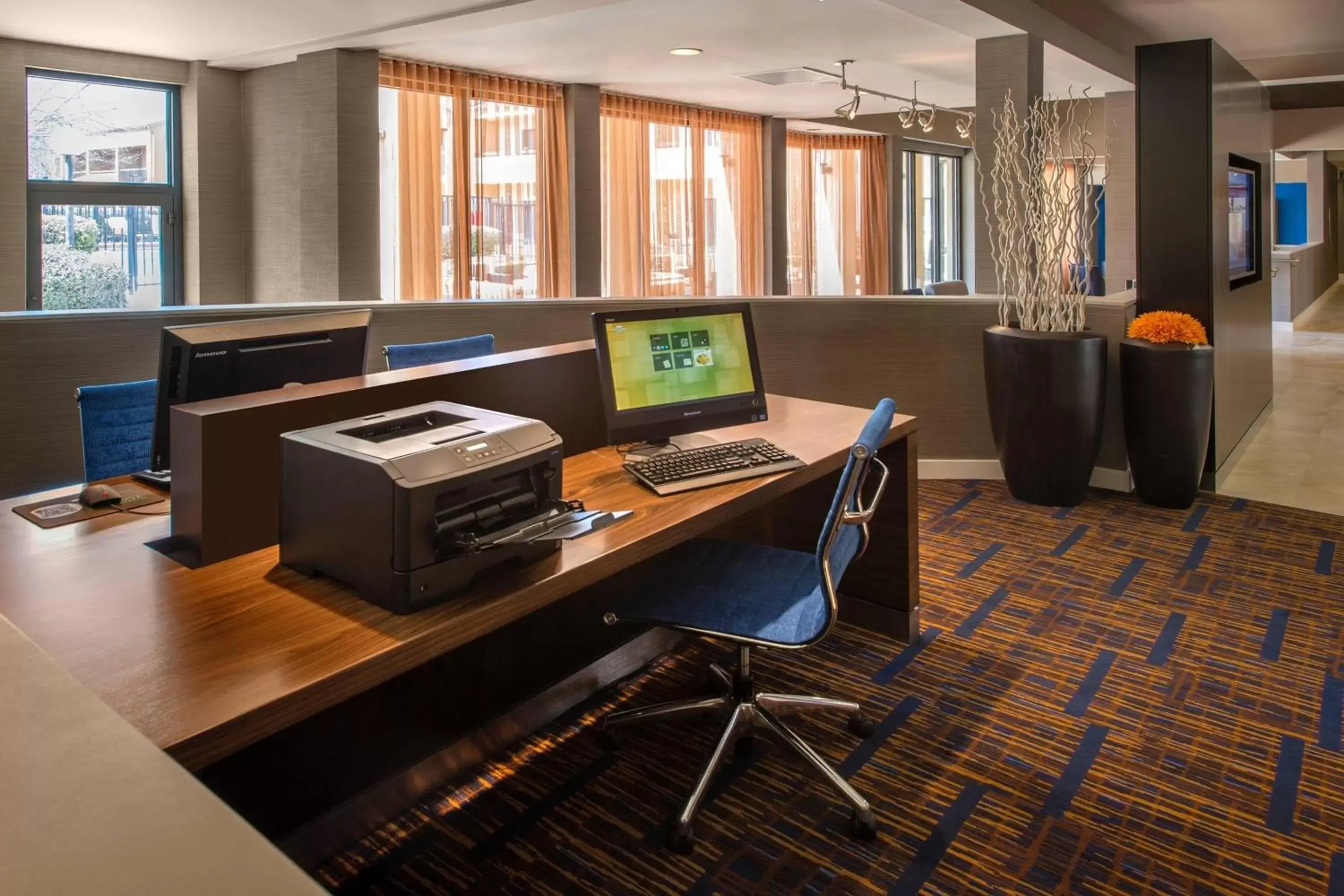 Business facilities in Courtyard Atlanta Norcross/Peachtree Corners