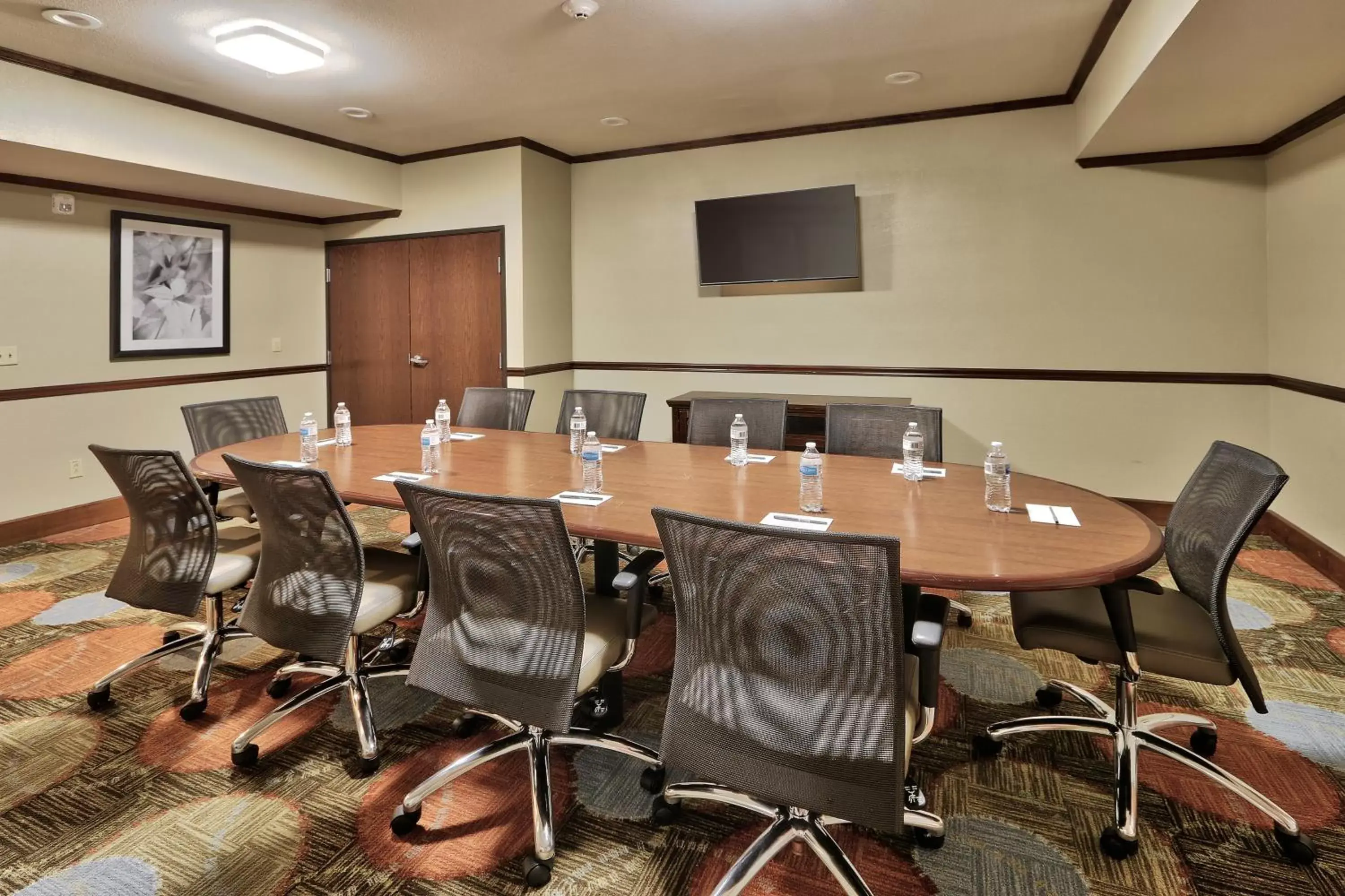 Meeting/conference room in Staybridge Suites Albuquerque North, an IHG Hotel