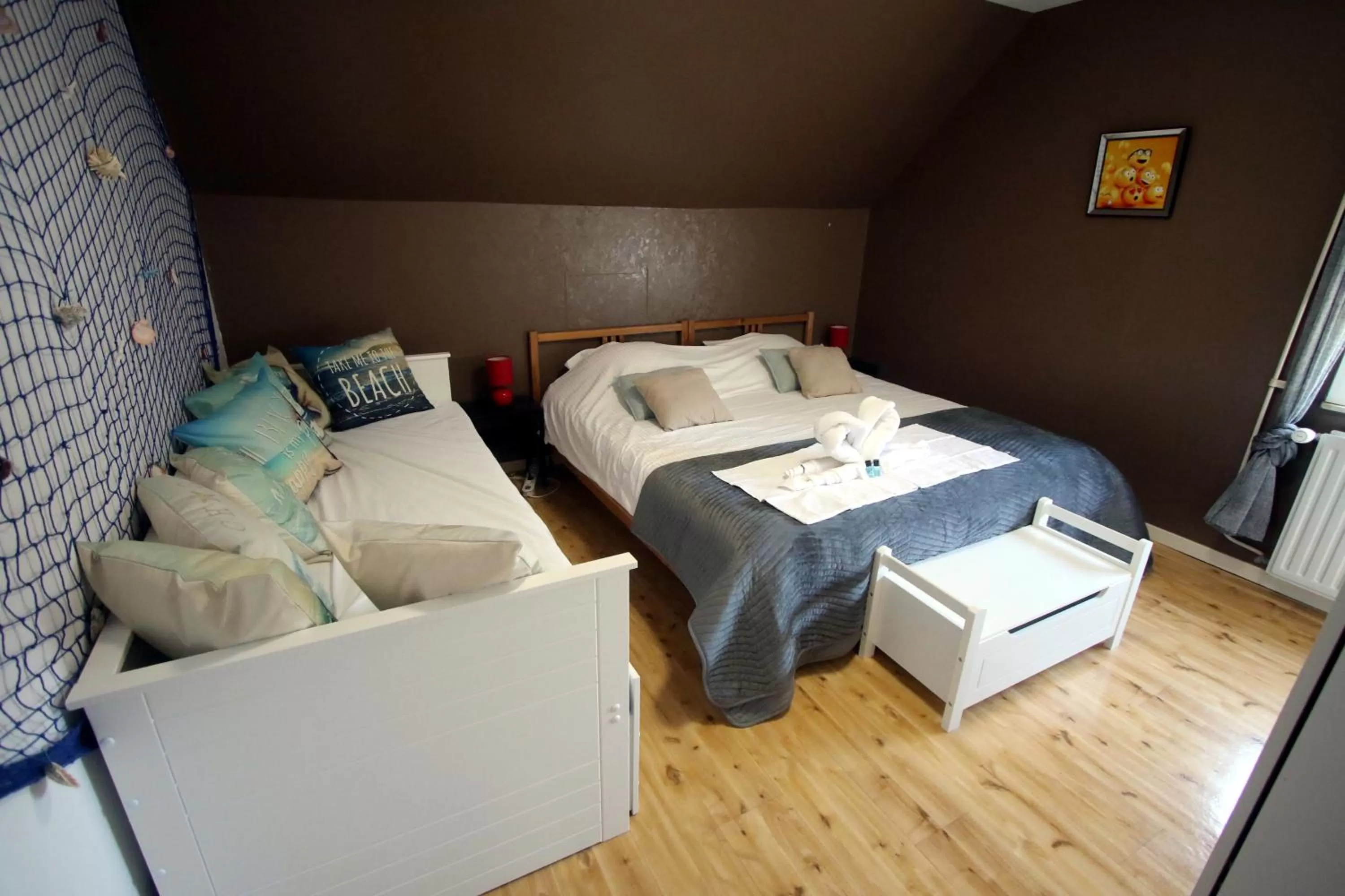 Photo of the whole room, Bed in Chambre d'hôte Blankenberge