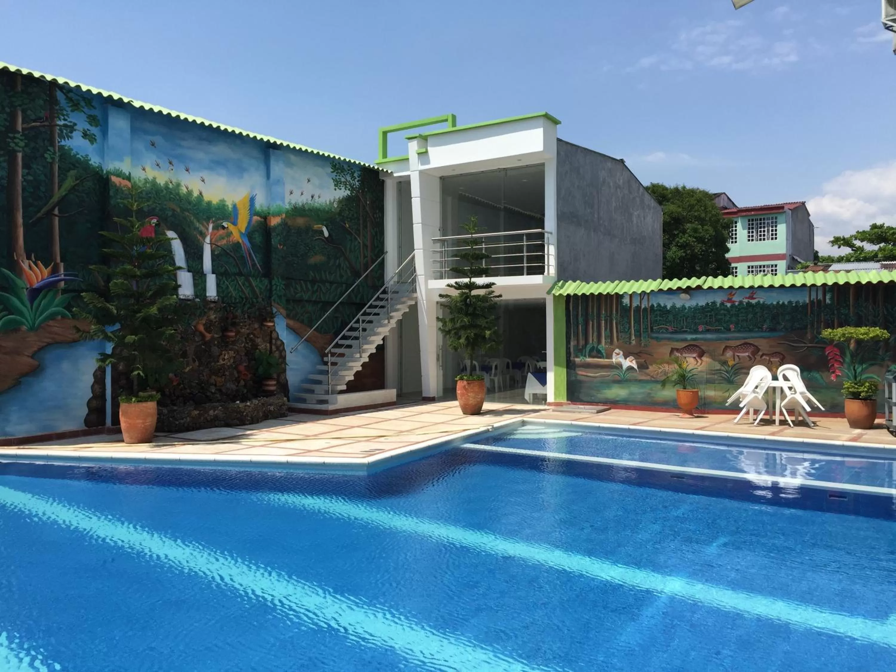 Swimming pool in Hotel Caquetá Real HSC