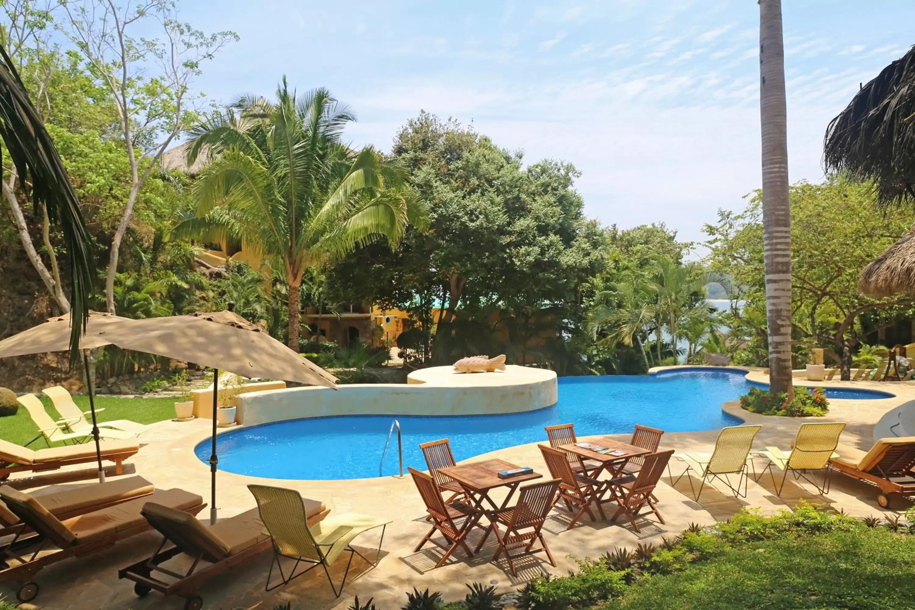 , Swimming Pool in Villa Amor