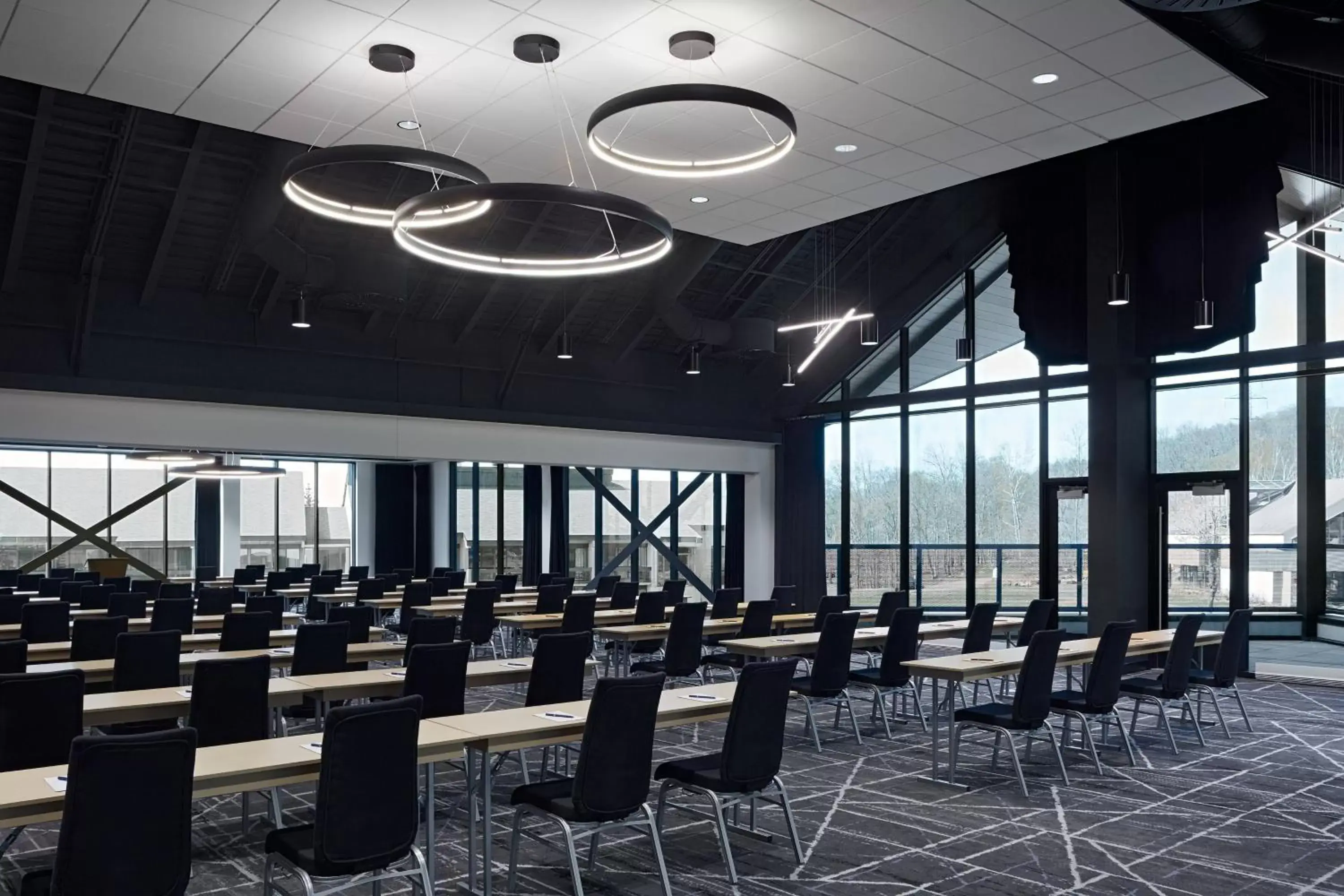 Meeting/conference room in Delta Hotels by Marriott Mont Sainte-Anne, Resort & Convention Center