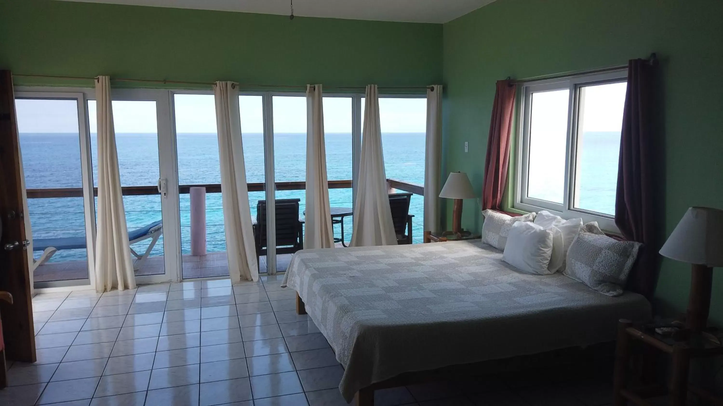 Bed, Sea View in Home Sweet Home Resort