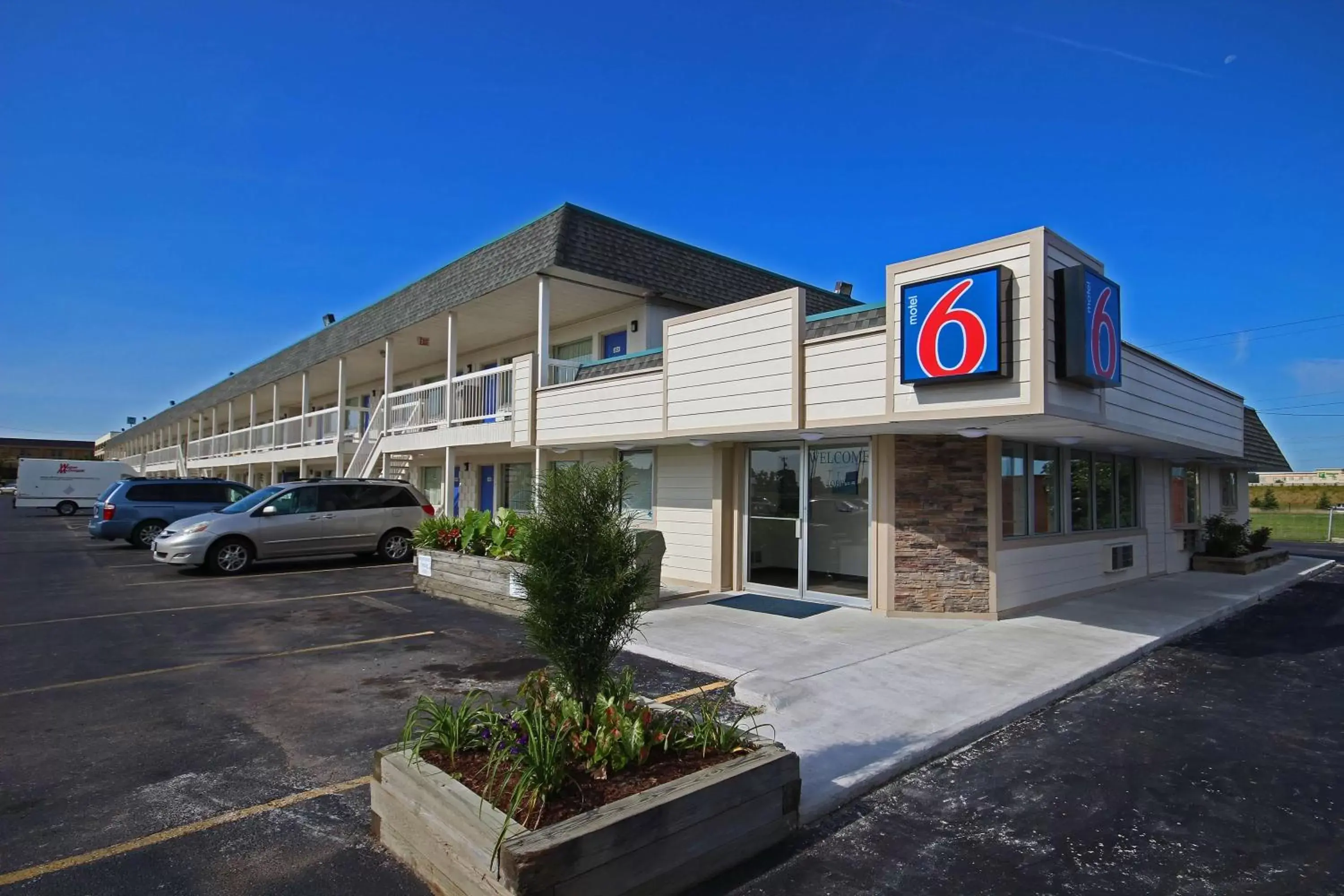 Property Building in Motel 6-Lima, OH