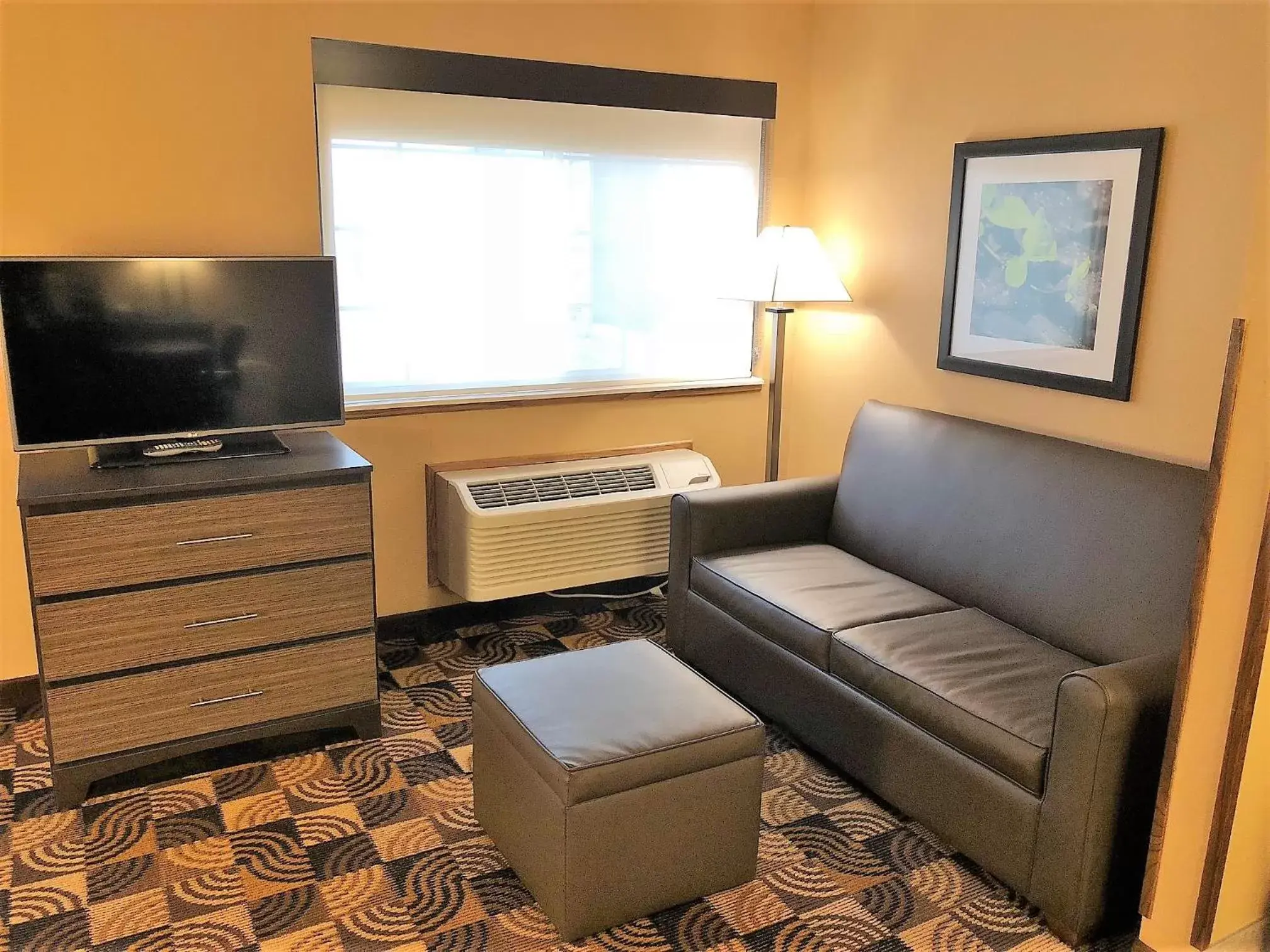 Seating Area in Hawthorn Suites By Wyndham Oak Creek/Milwaukee Airport