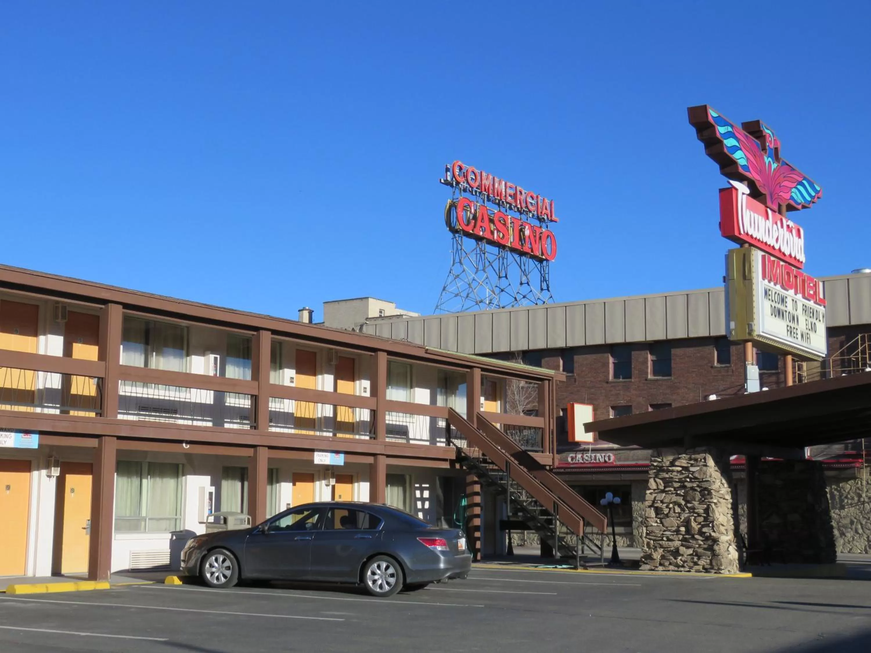 Property building in Thunderbird Motel