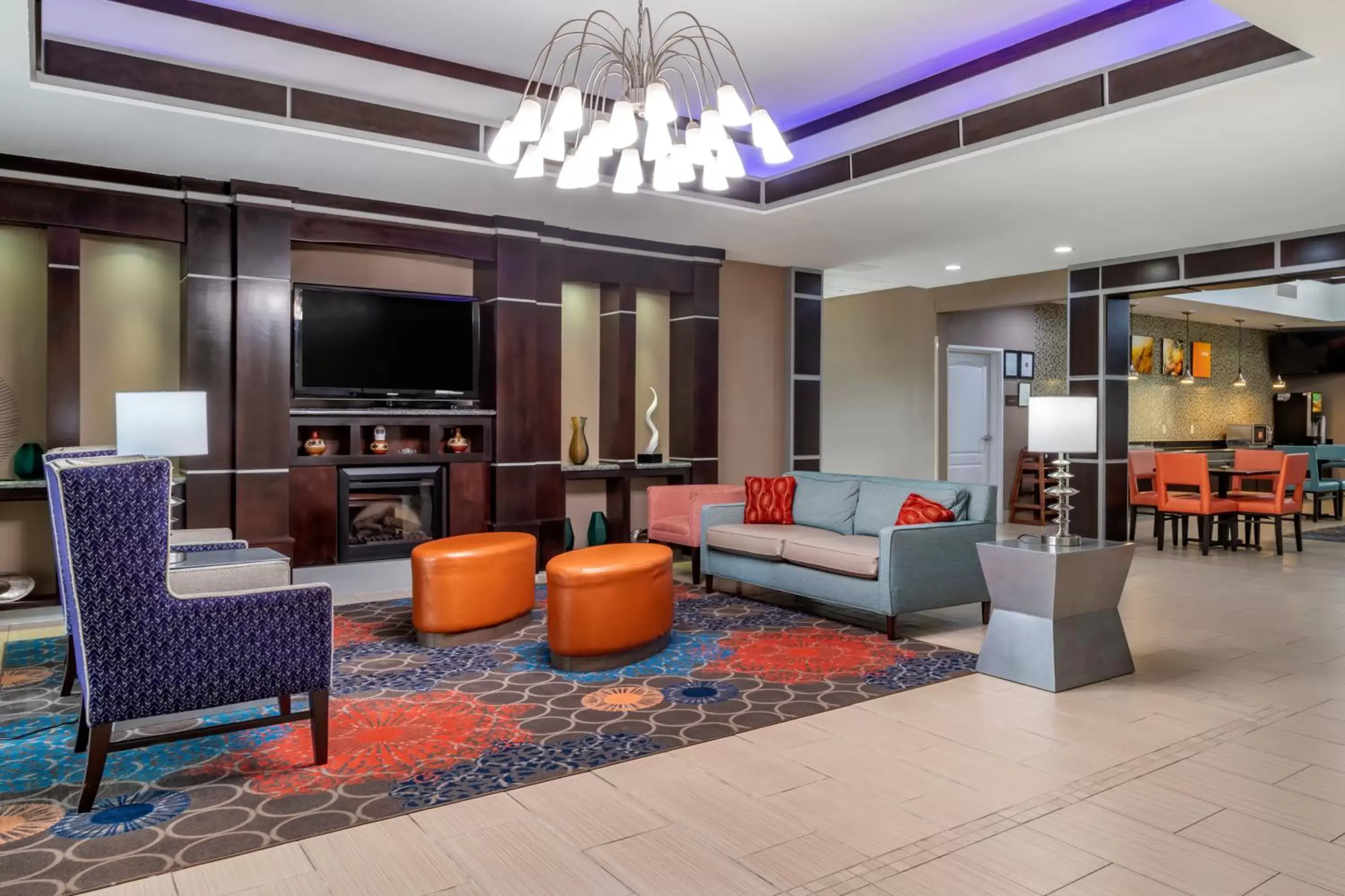 Seating Area in Comfort Inn & Suites