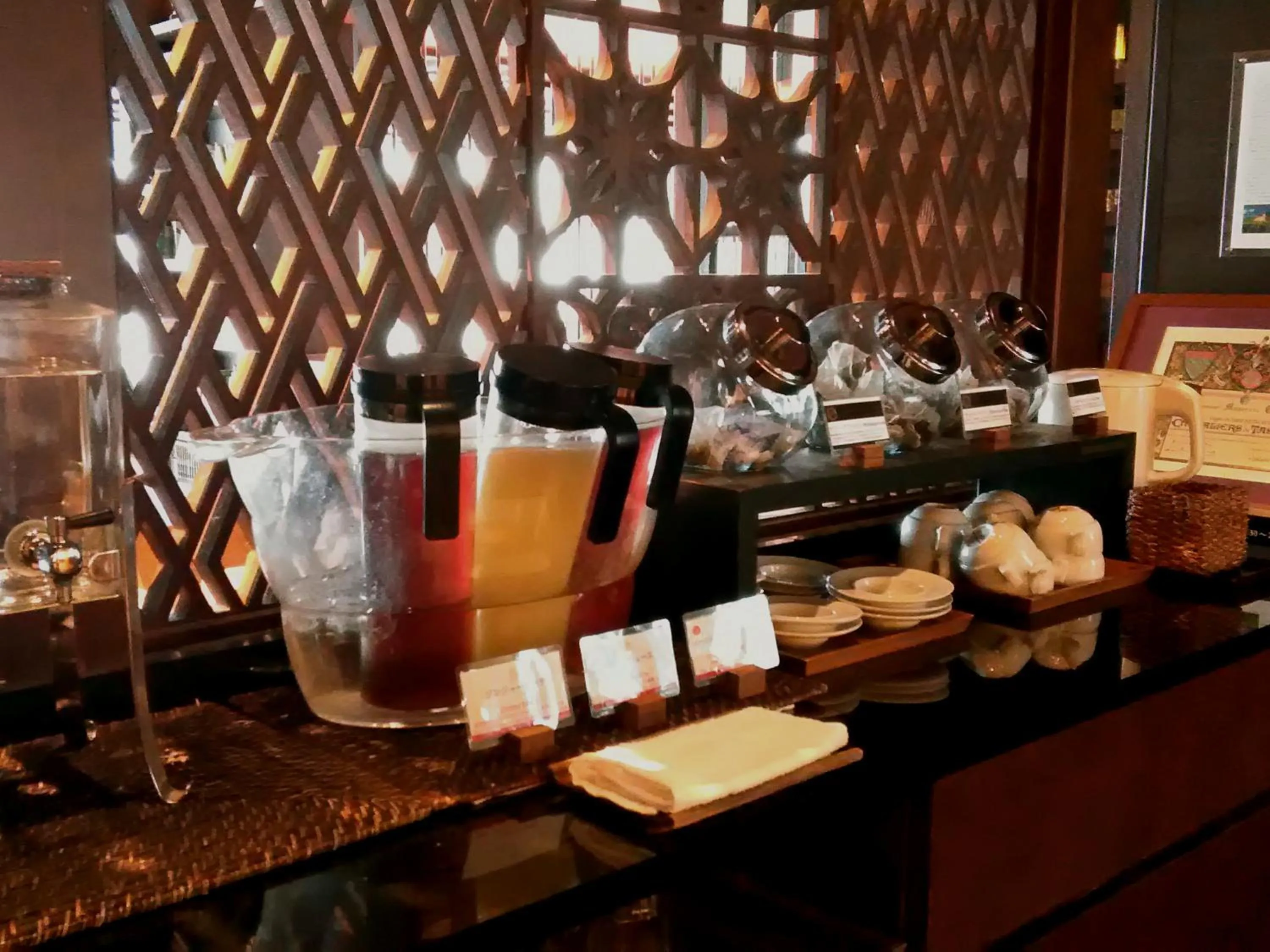 Lounge or bar in Niseko Konbu Onsen Tsuruga Moku-no-sho