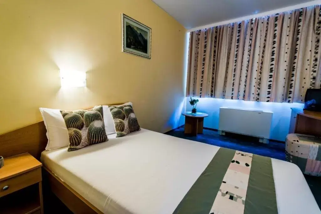 Bed in Hotel Rostov