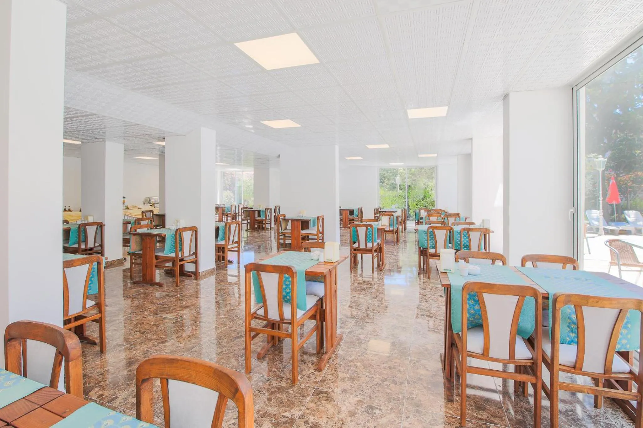 Restaurant/places to eat in Ekici Hotel