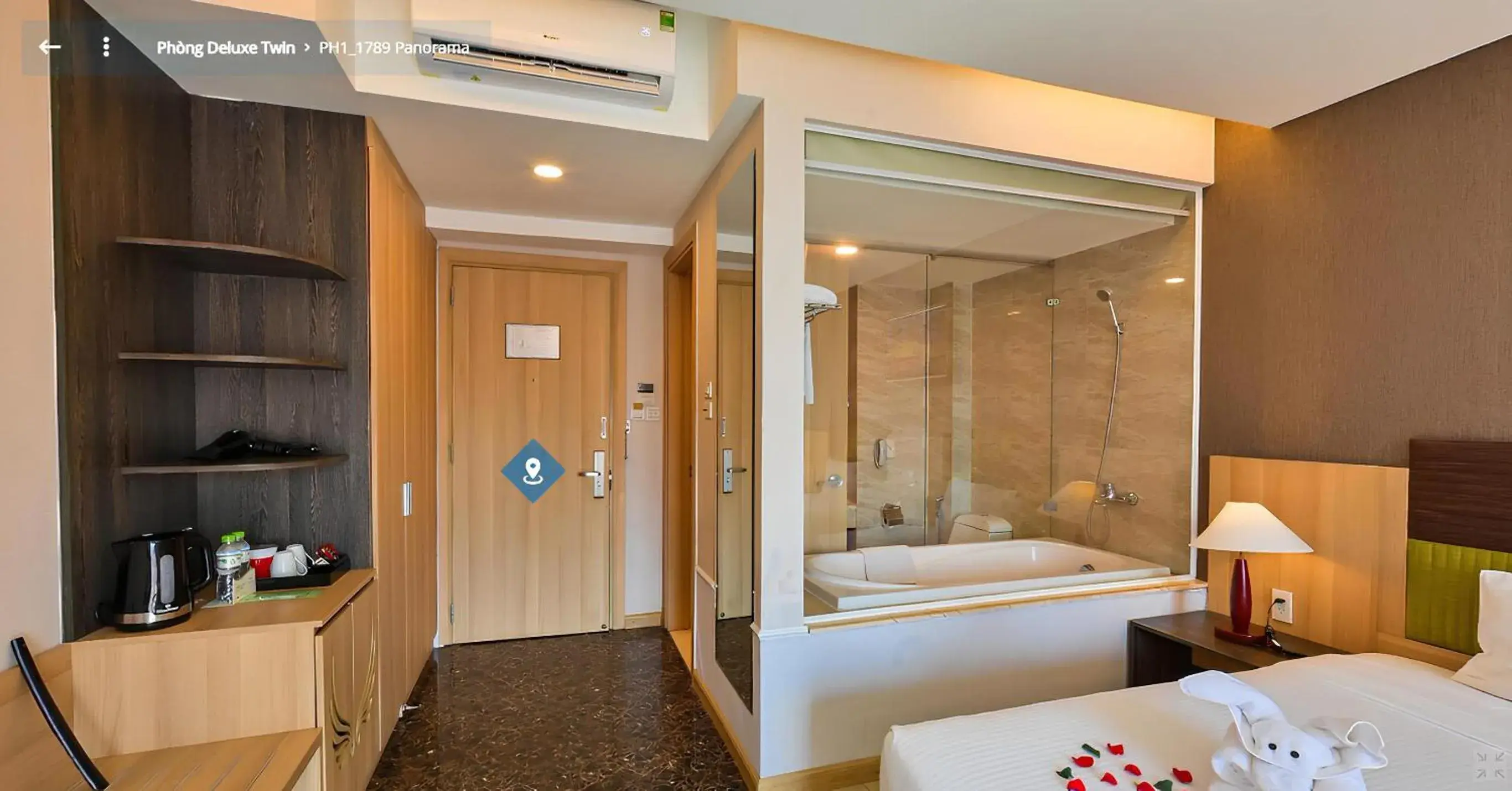 Bathroom, Bed in Muong Thanh Holiday Mui Ne Hotel