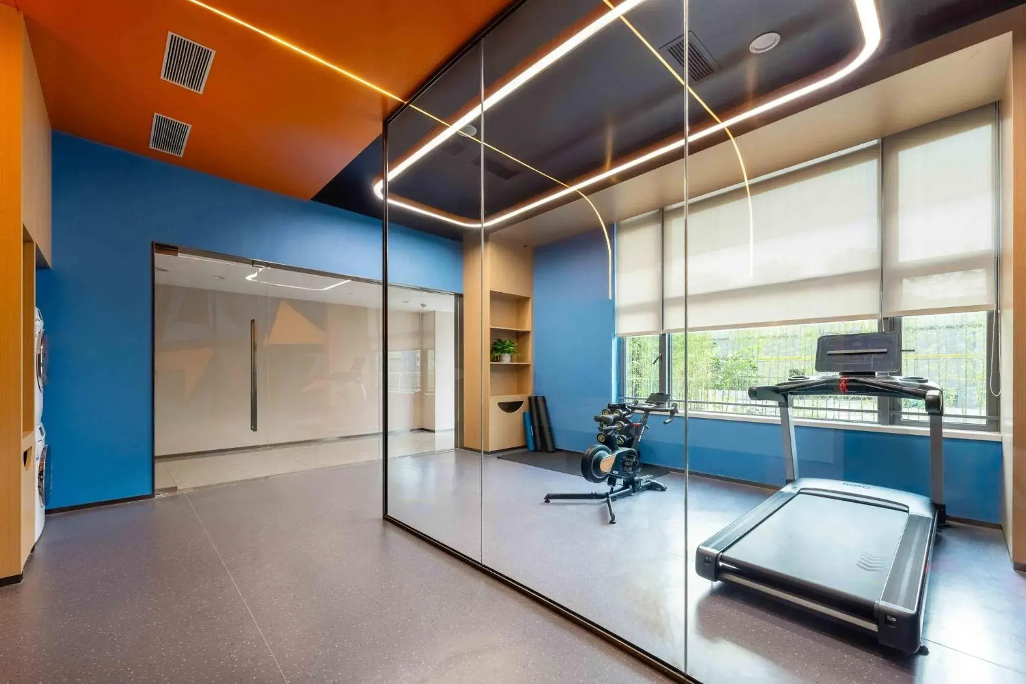 Fitness centre/facilities in Holiday Inn Express Jiangmen East Station by IHG Fitness centre/facilities in Holiday Inn Express Jiangmen East Station by IHG