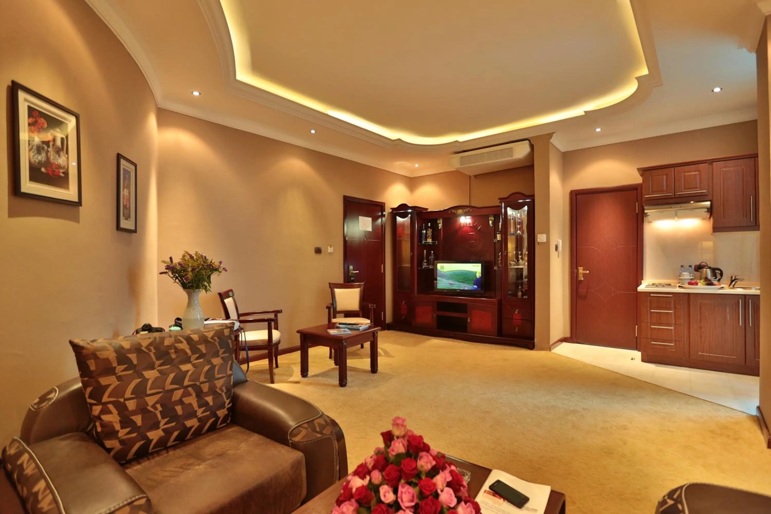 Living room in Friendship International Hotel
