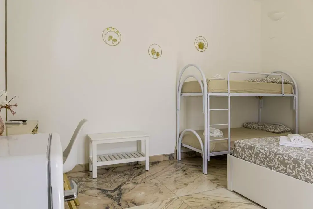 Bunk Bed in La Gemma del Salento Rooms&Apartments