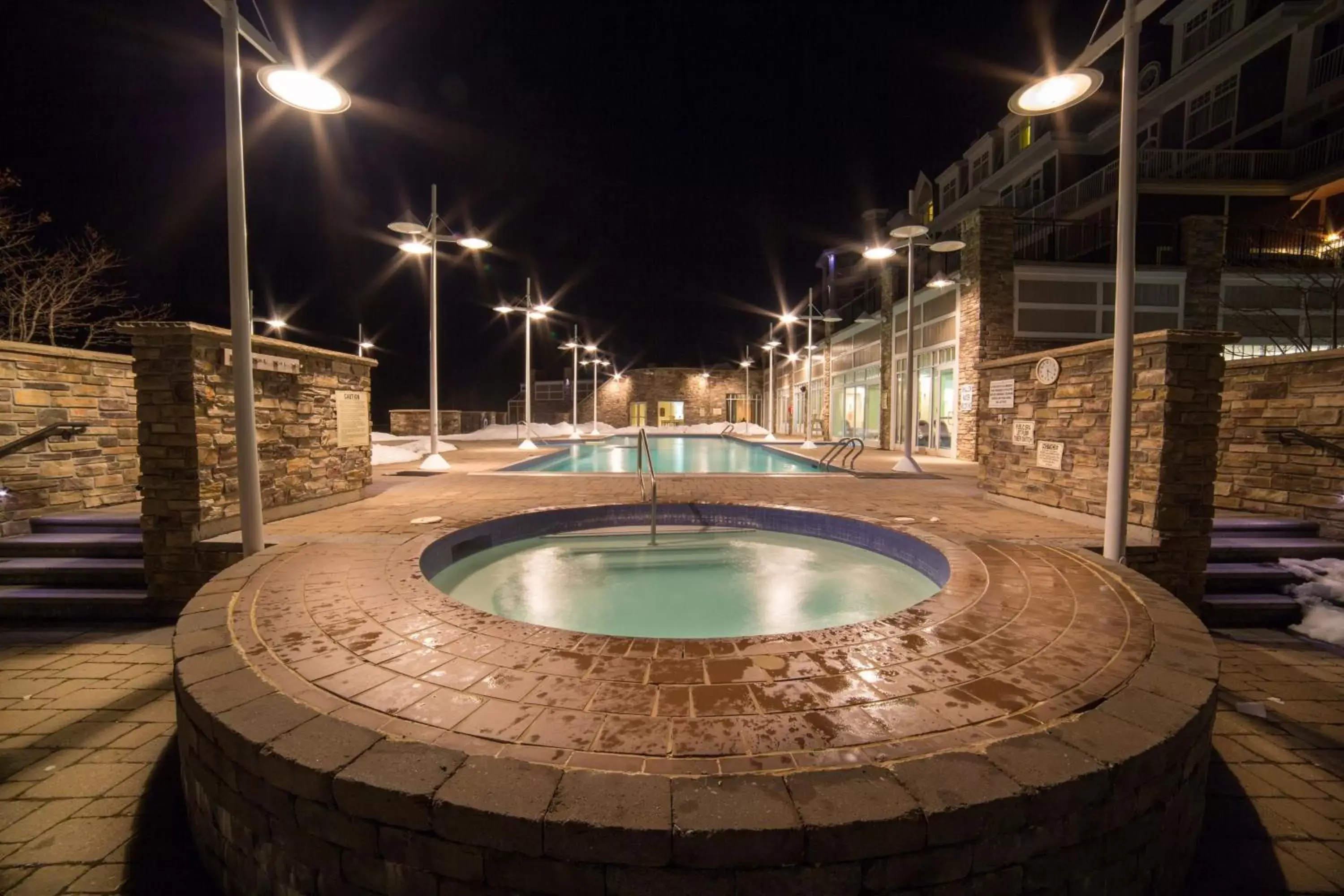 Fitness centre/facilities, Swimming Pool in JW Marriott The Rosseau Muskoka Resort & Spa