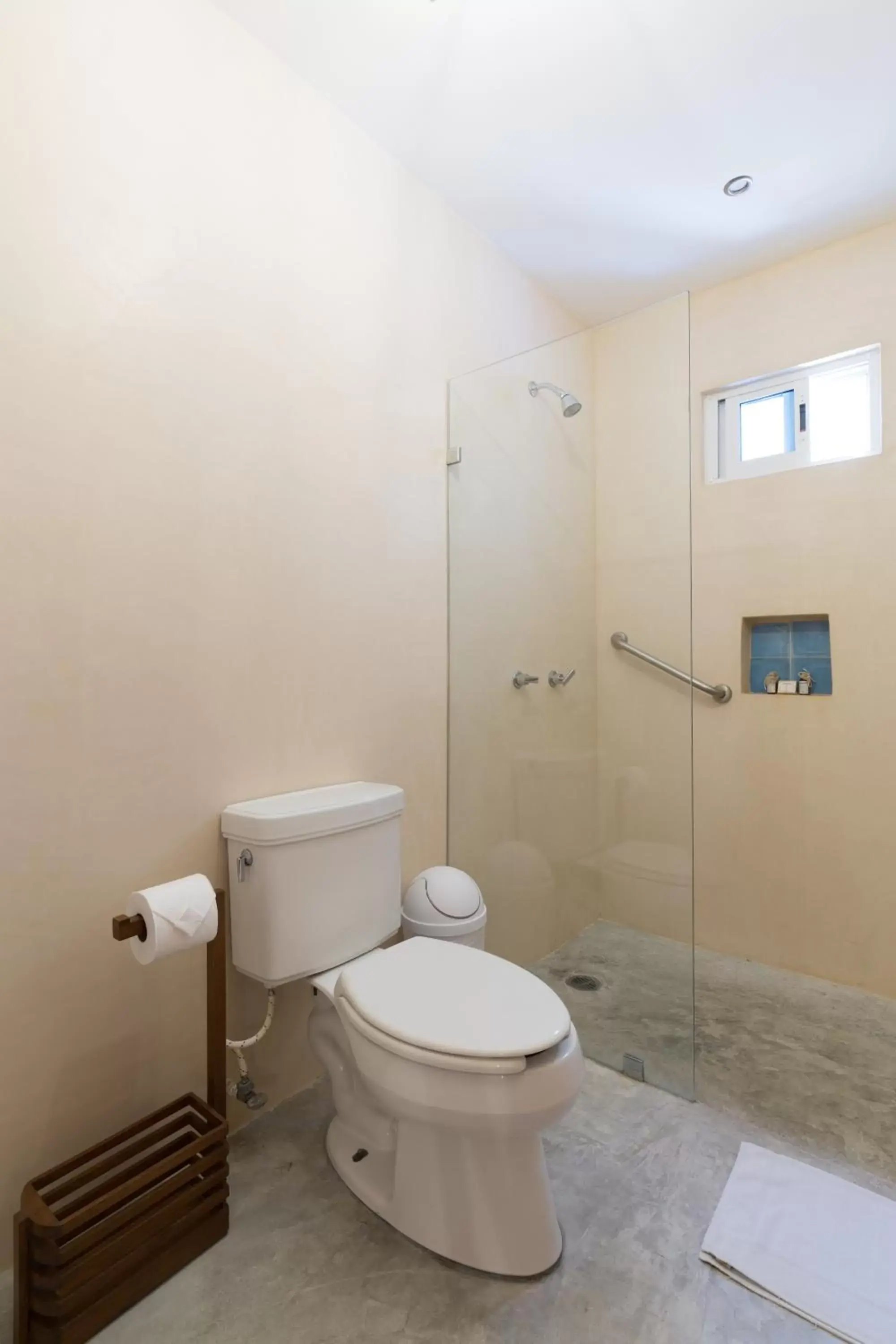 Shower, Bathroom in Quinta Margarita - Boho Chic Hotel