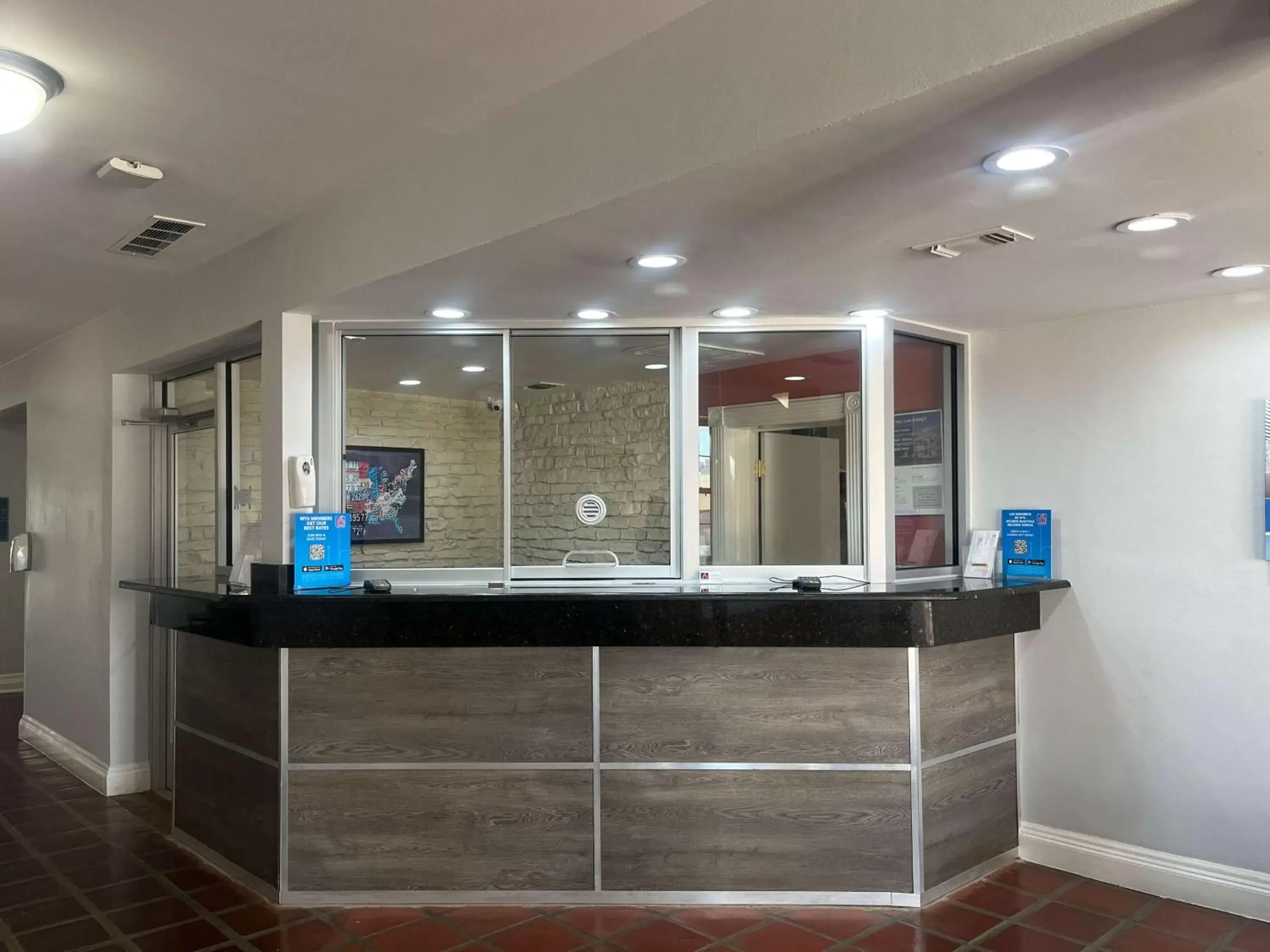 Lobby or reception, Lobby/Reception in Motel 6 Dallas TX Downtown