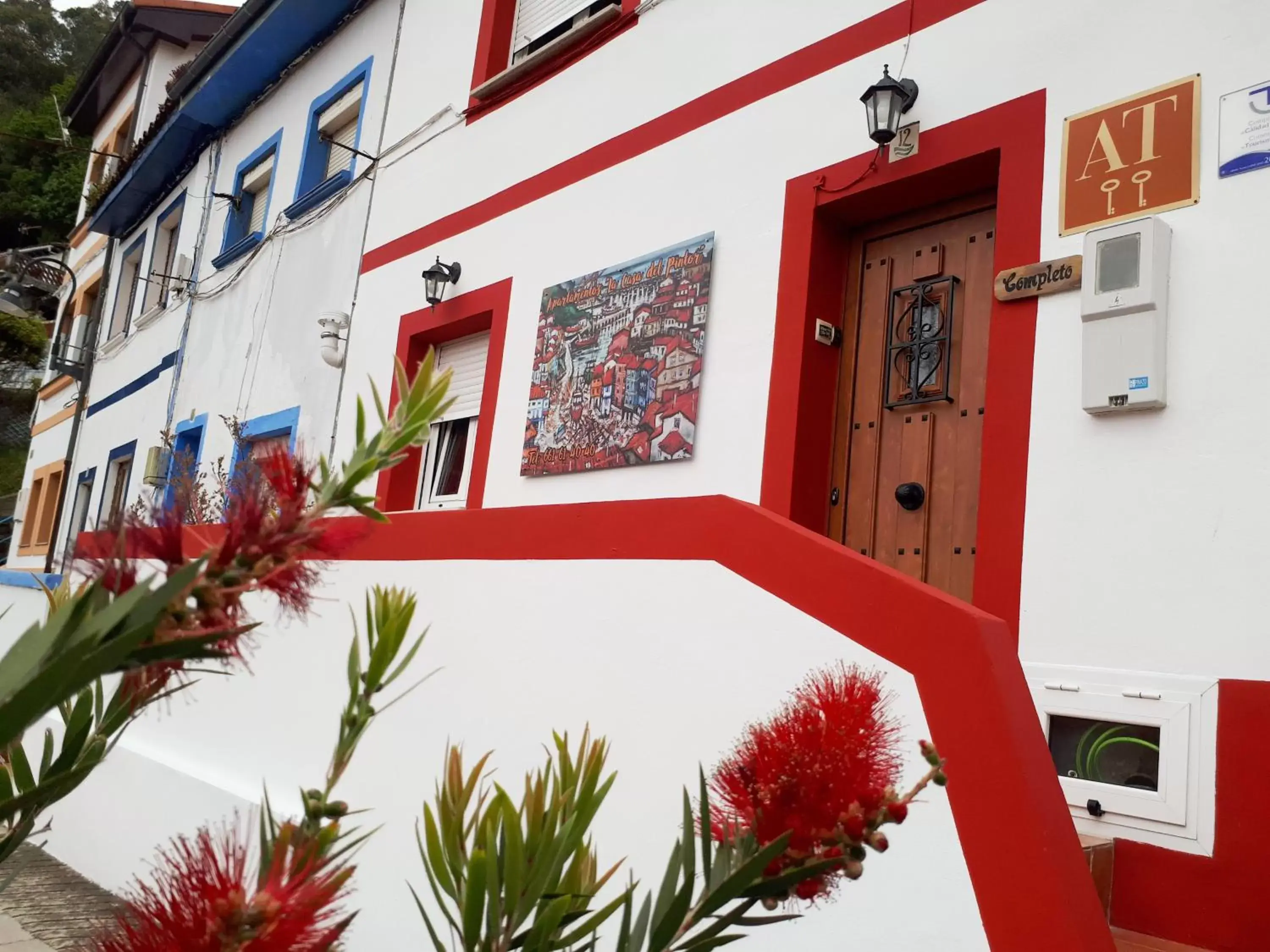 Facade/entrance, Property Building in Apartamentos La Casa del Pintor