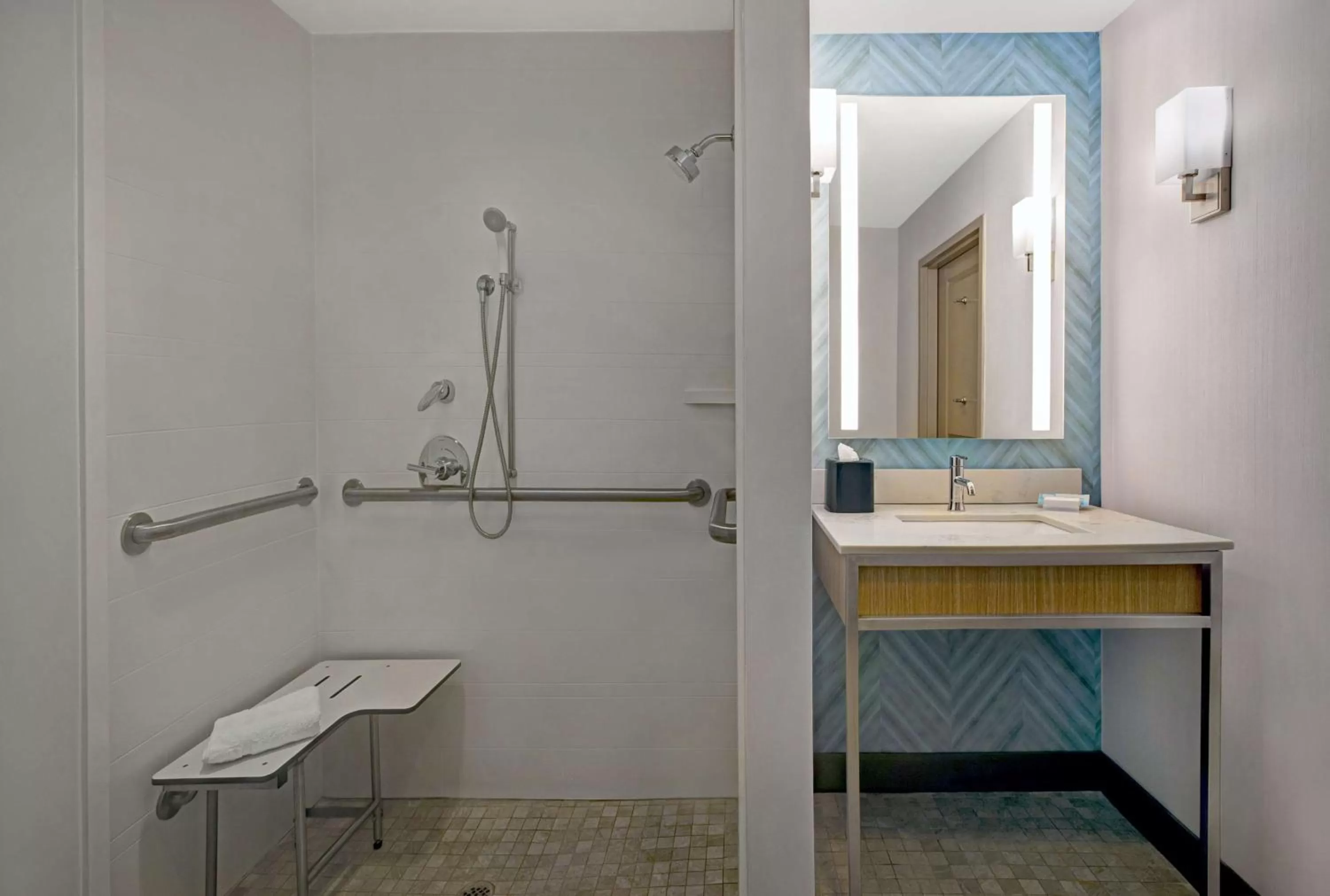 Bathroom in Hilton Garden Inn Memphis/Southaven