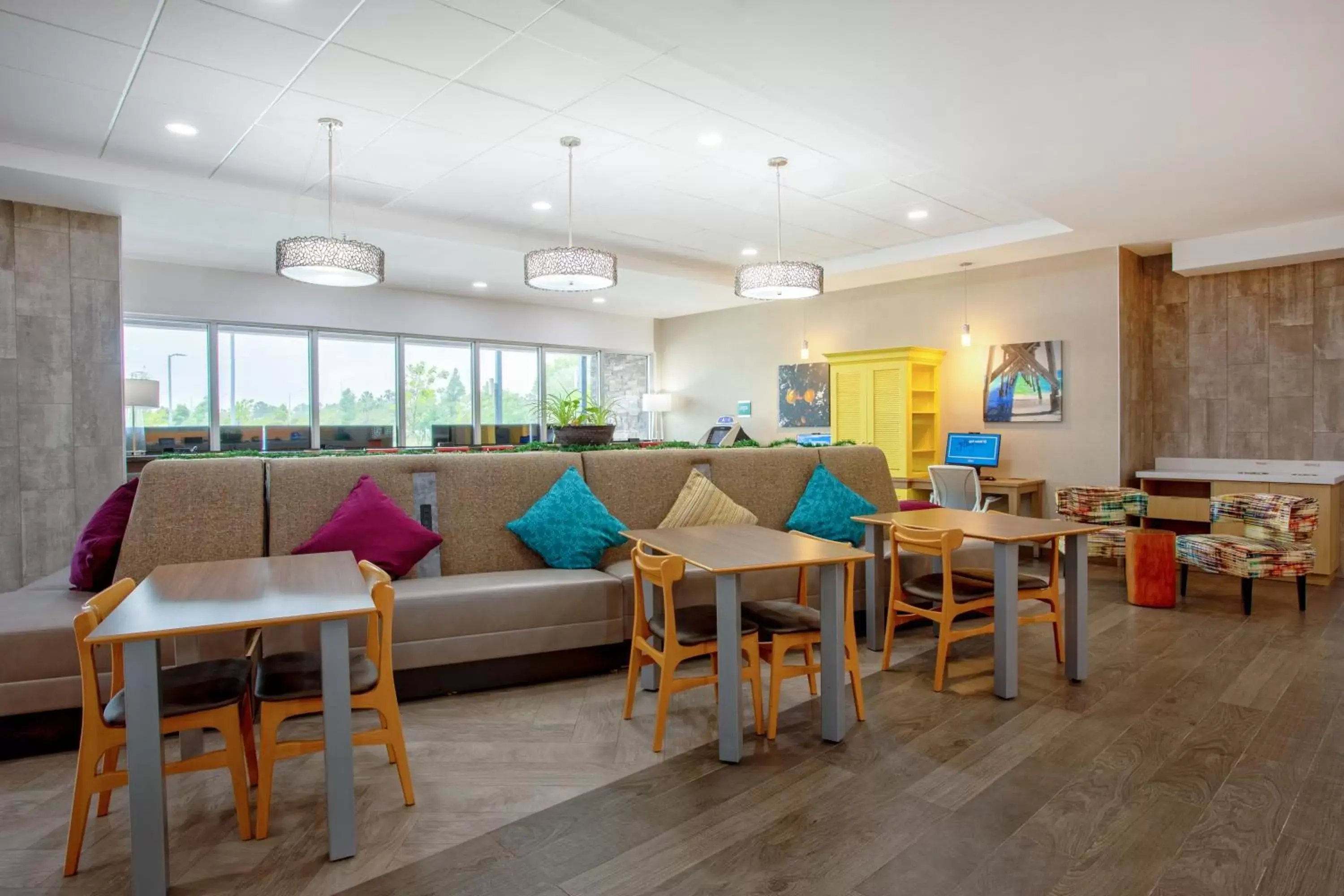 Lobby or reception, Restaurant/Places to Eat in Home2 Suites By Hilton Vero Beach I-95