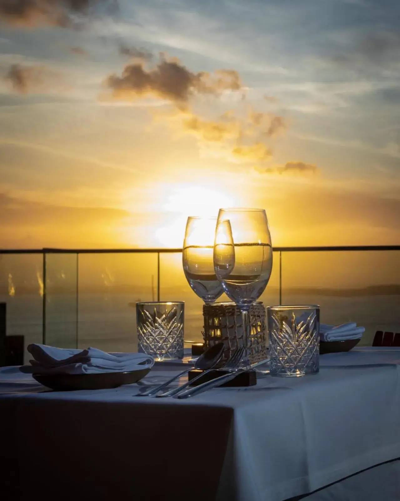 Restaurant/places to eat, Sunrise/Sunset in Fera Palace Hotel