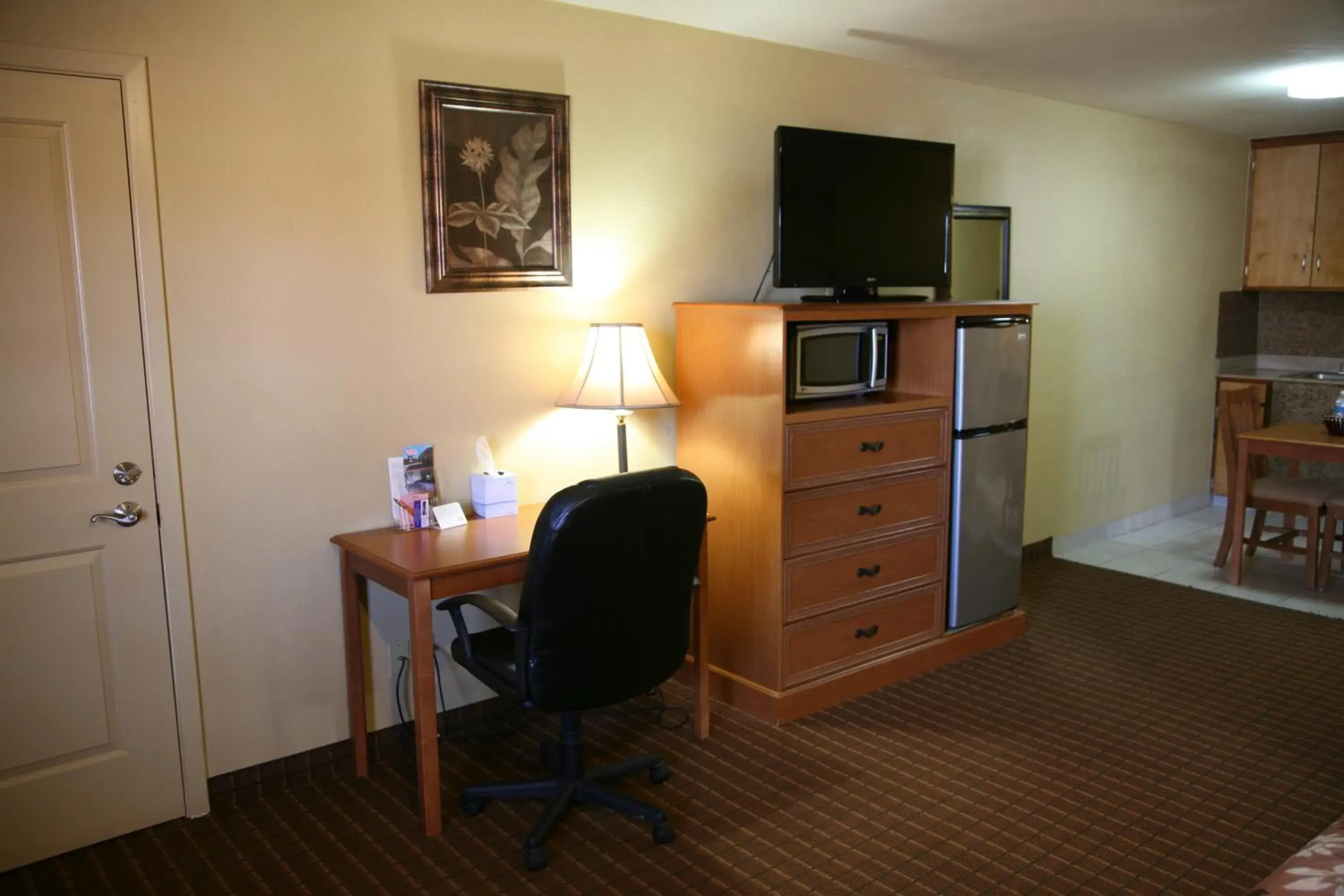 Other, TV/Entertainment Center in Coach Light Inn