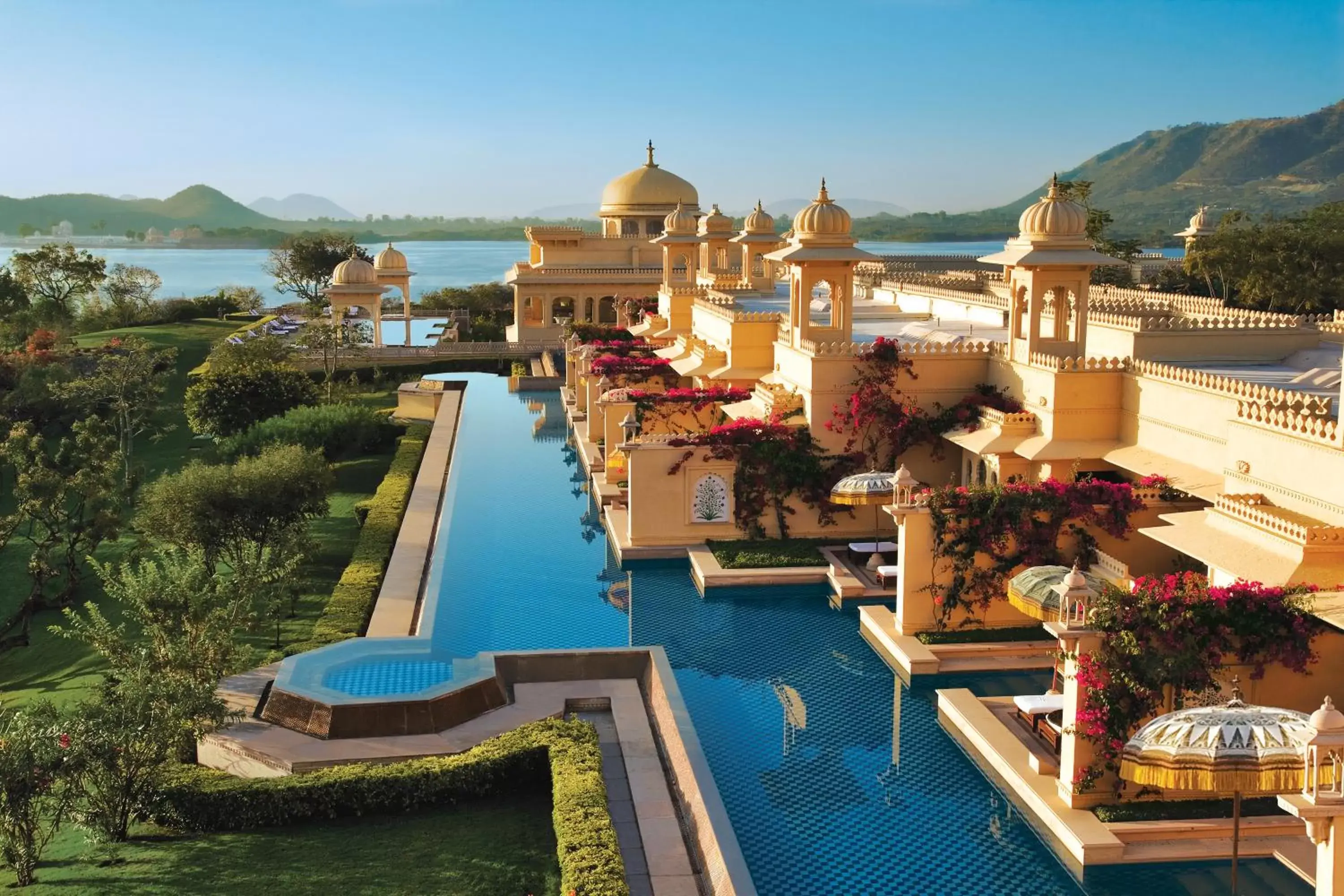 Restaurant/places to eat, Pool View in The Oberoi Udaivilas Udaipur