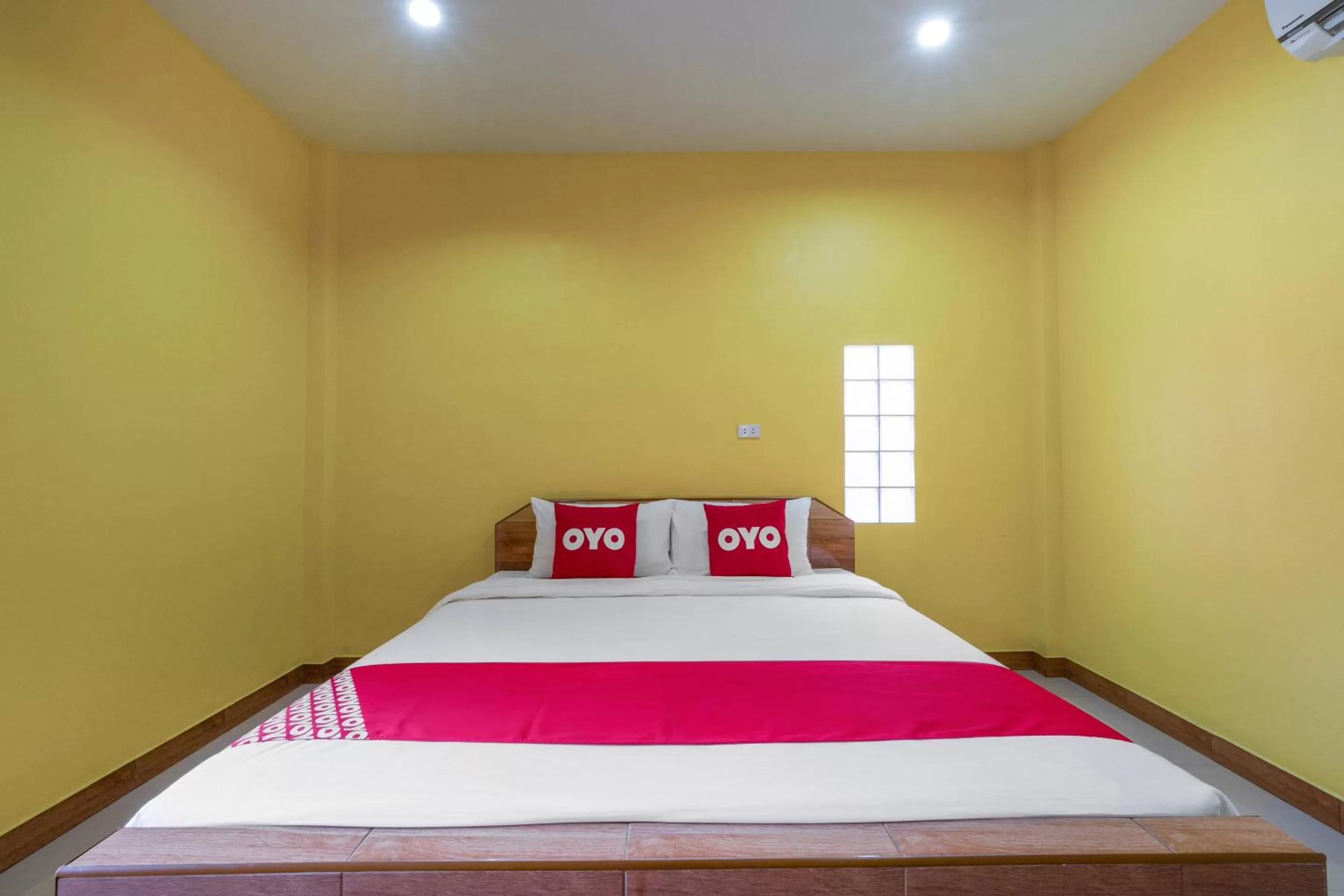 Bedroom, Bed in OYO 1044 Vassana Resort