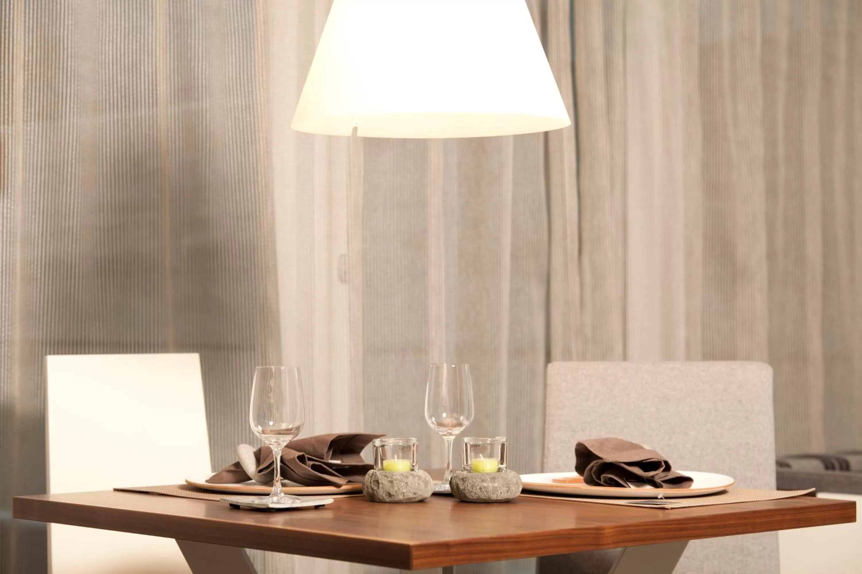 Restaurant/places to eat in Hidalgo Suites