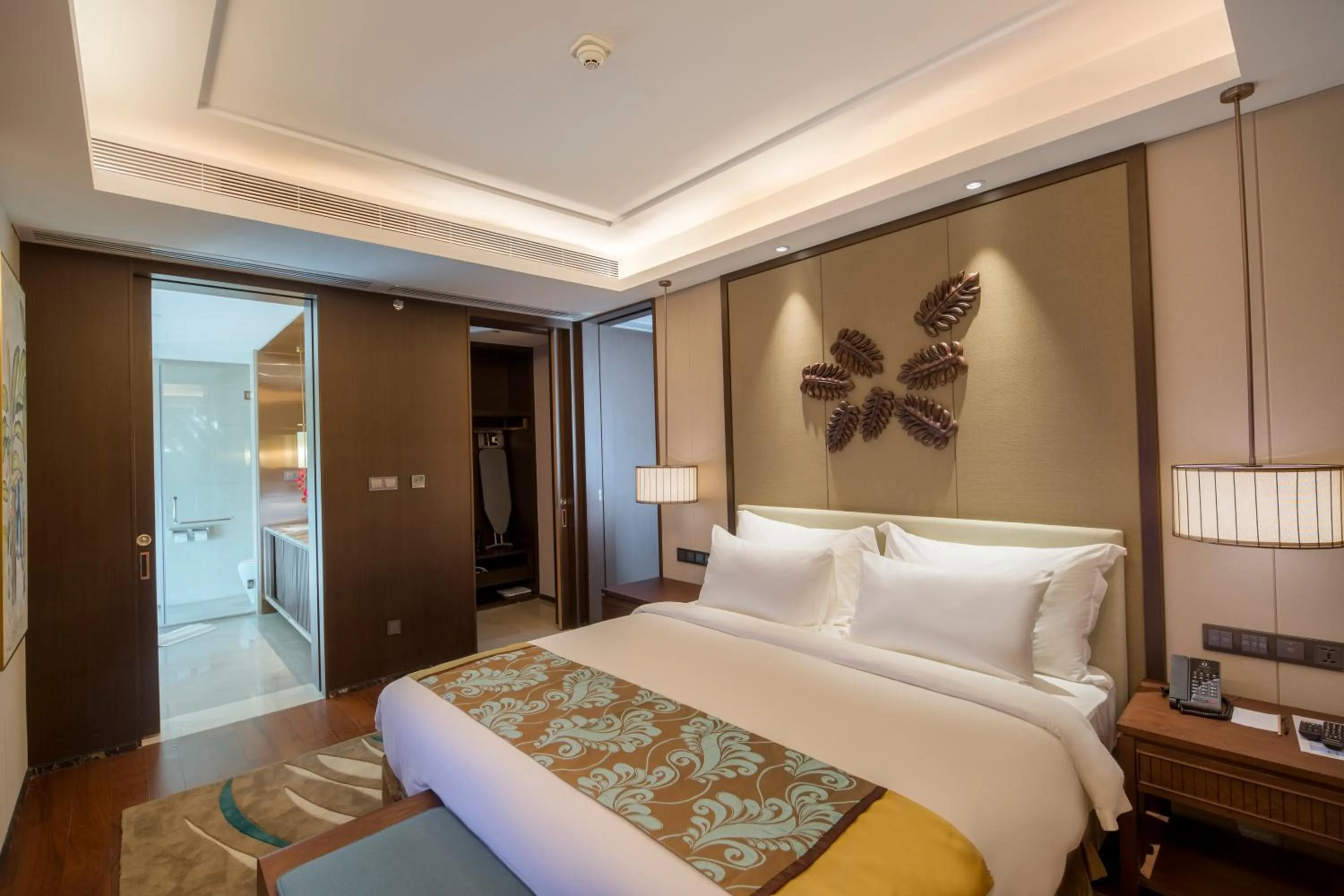 Bed in Sunshine Bay Hotel