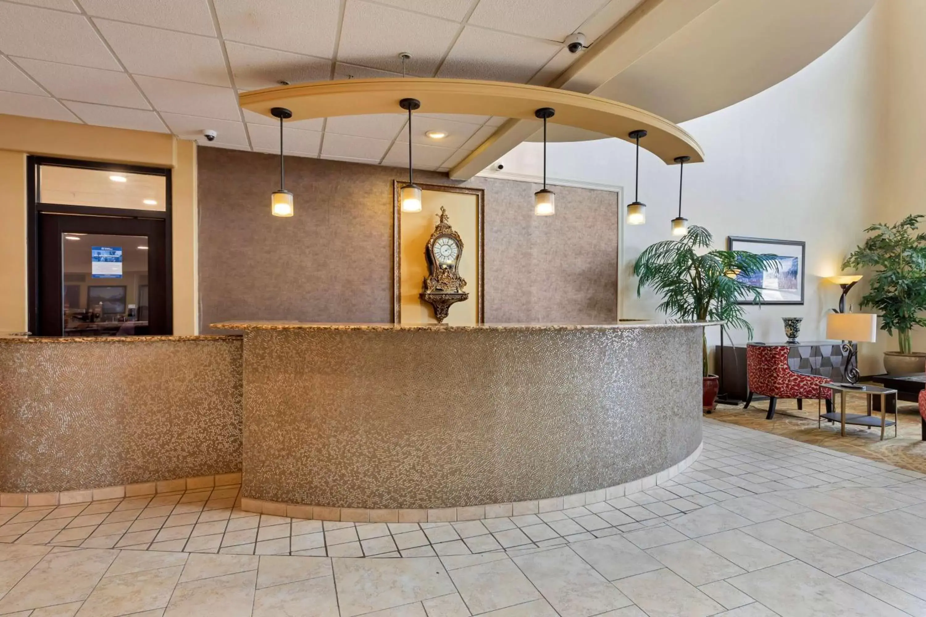 Lobby or reception, Lobby/Reception in Best Western Plus Swiss Chalet Hotel & Suites