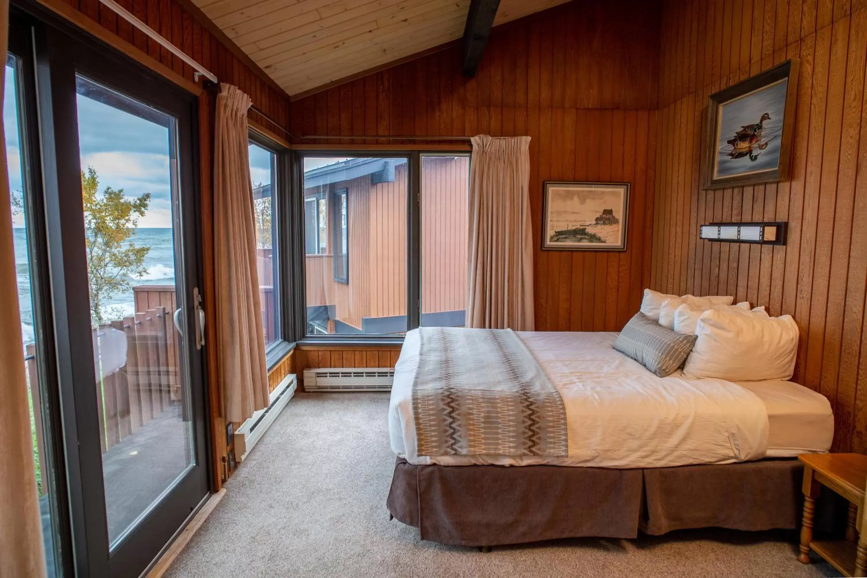 Bedroom, Bed in Lutsen Sea Villas