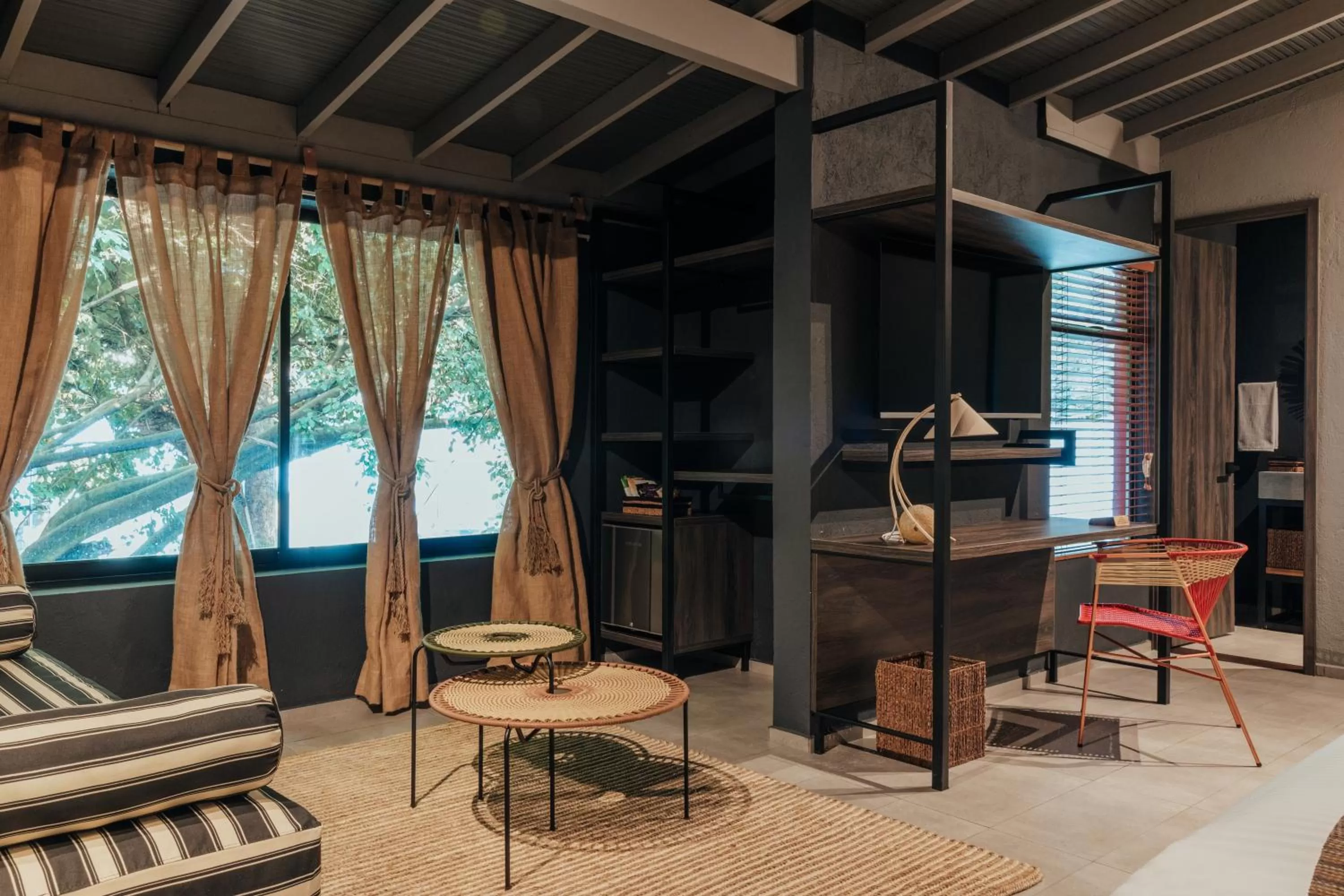 TV and multimedia in Sui Boutique Hotel