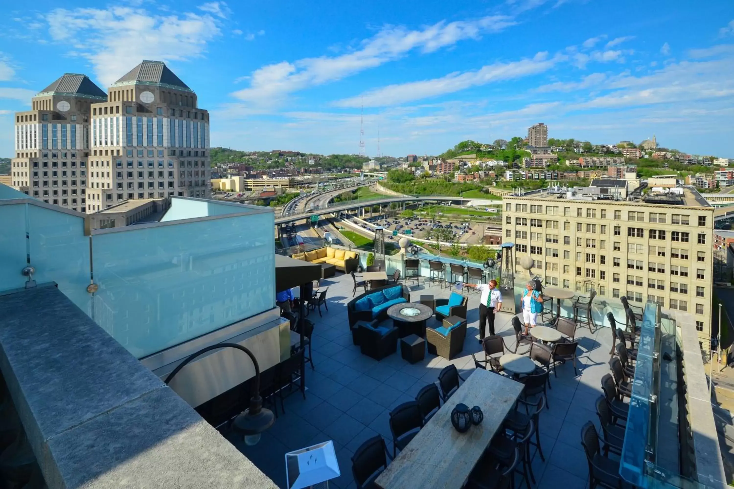 Restaurant/places to eat in Residence Inn by Marriott Cincinnati Downtown/The Phelps