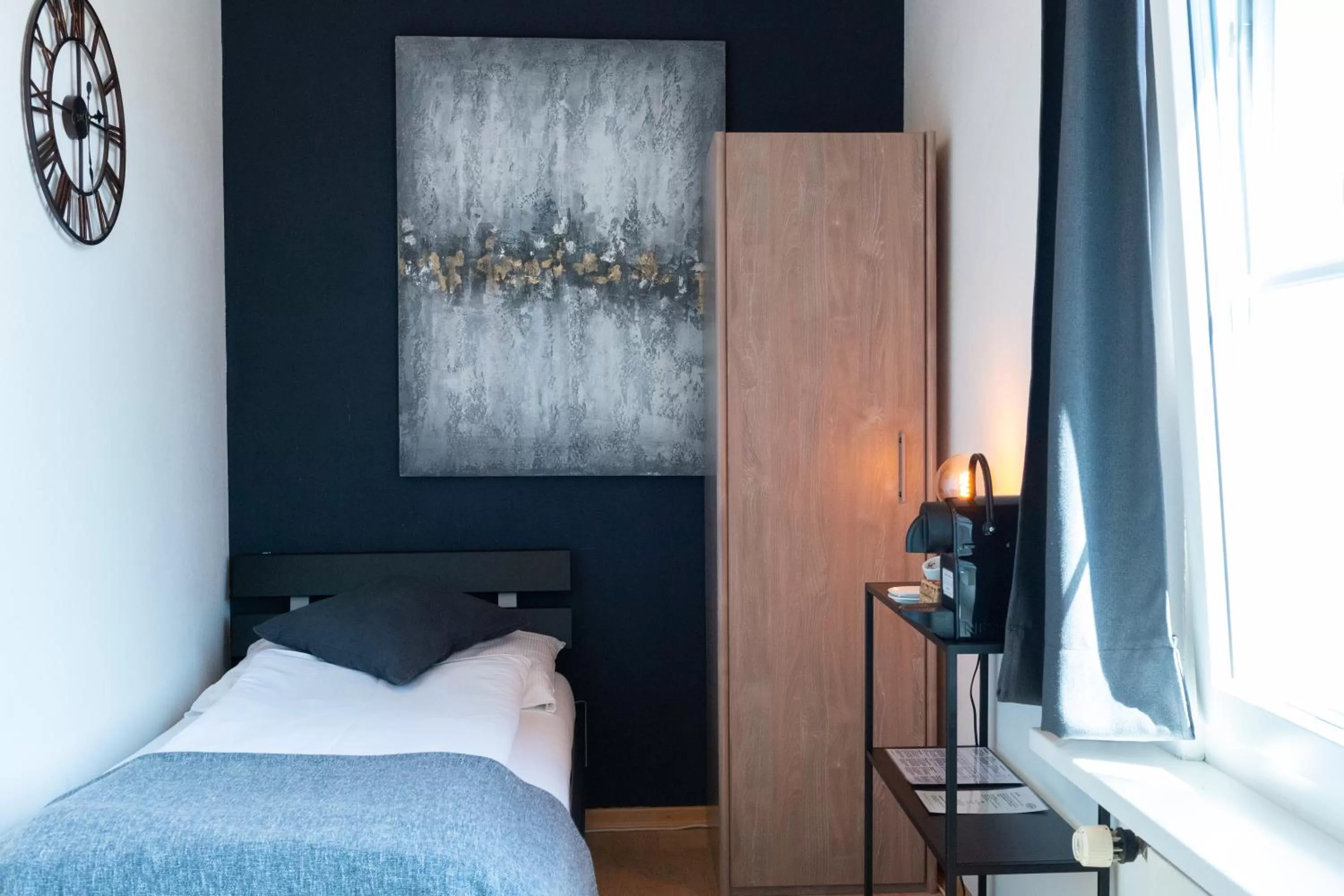 Bedroom, Bed in Hotel - Restaurant Waage