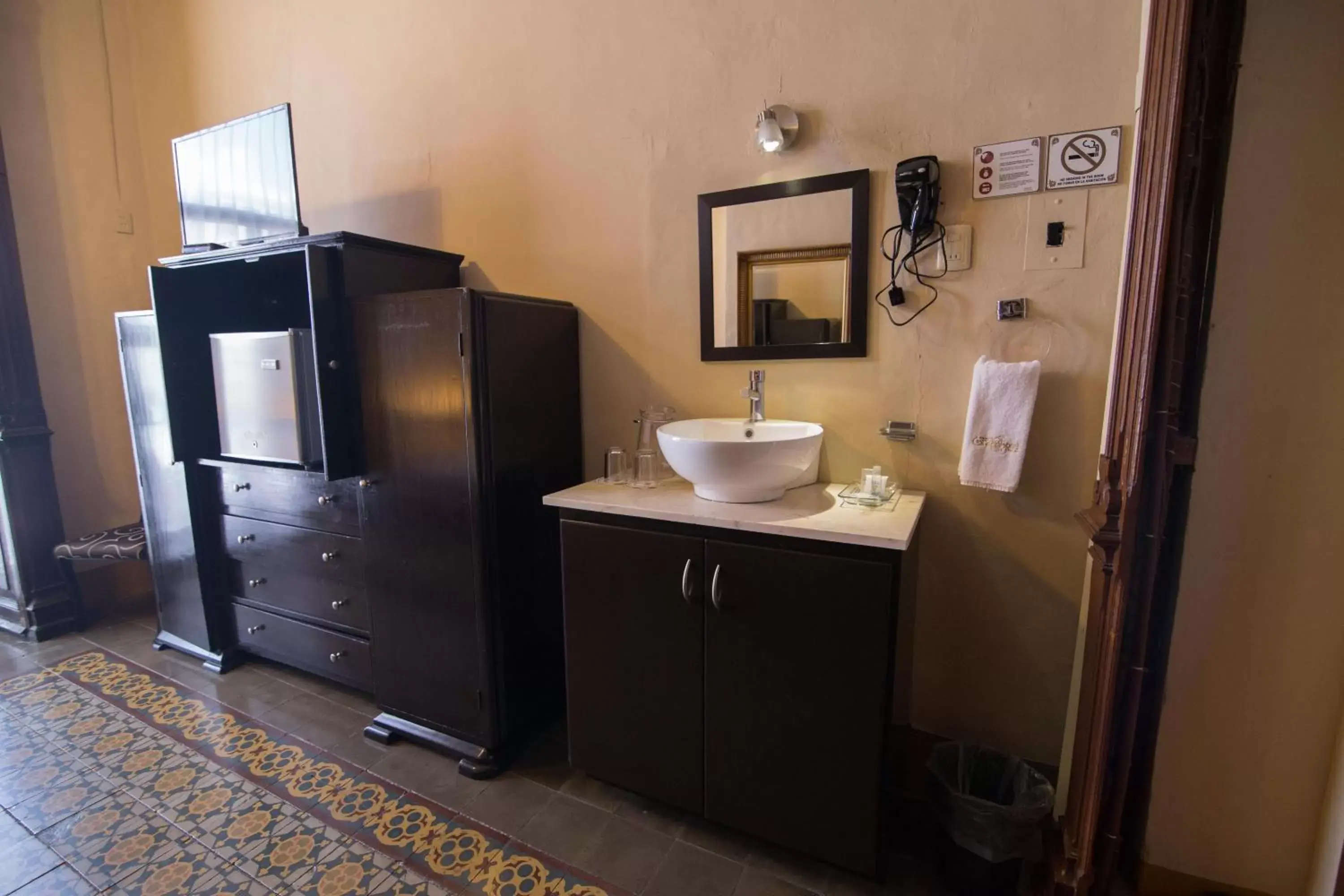 Bathroom in El Gran Hotel