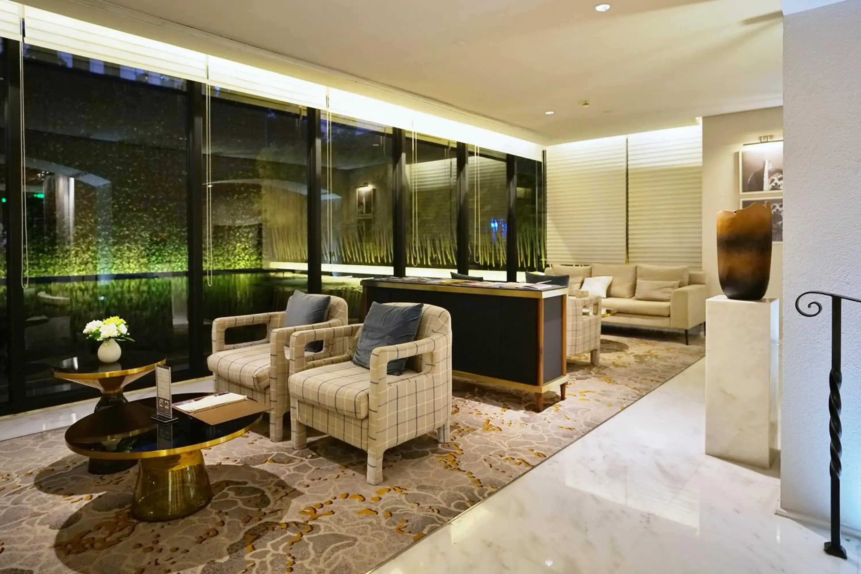 Seating area, Lobby/Reception in Metropolo Classiq Dahua Hotel Shanghai Jingan