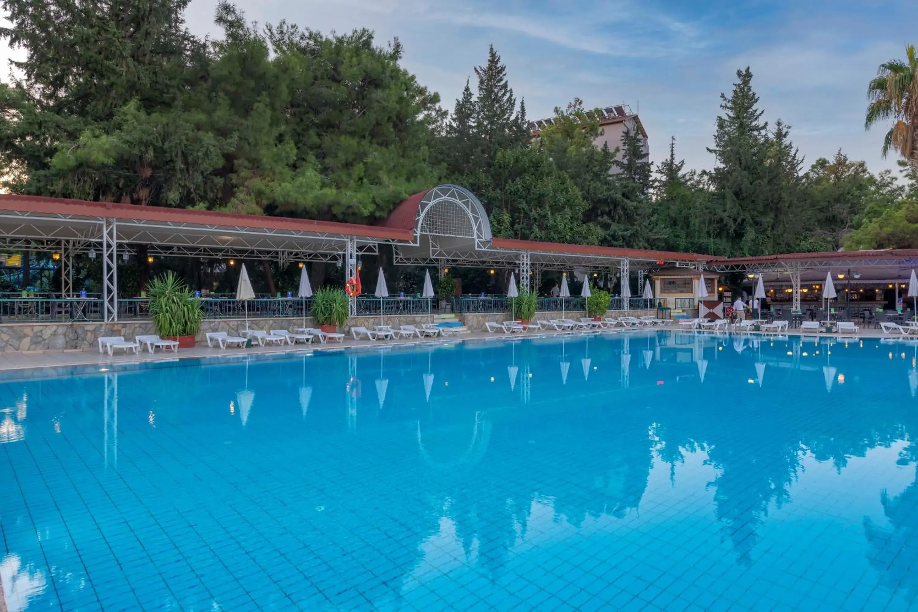 Swimming Pool in Armas Kaplan Paradise