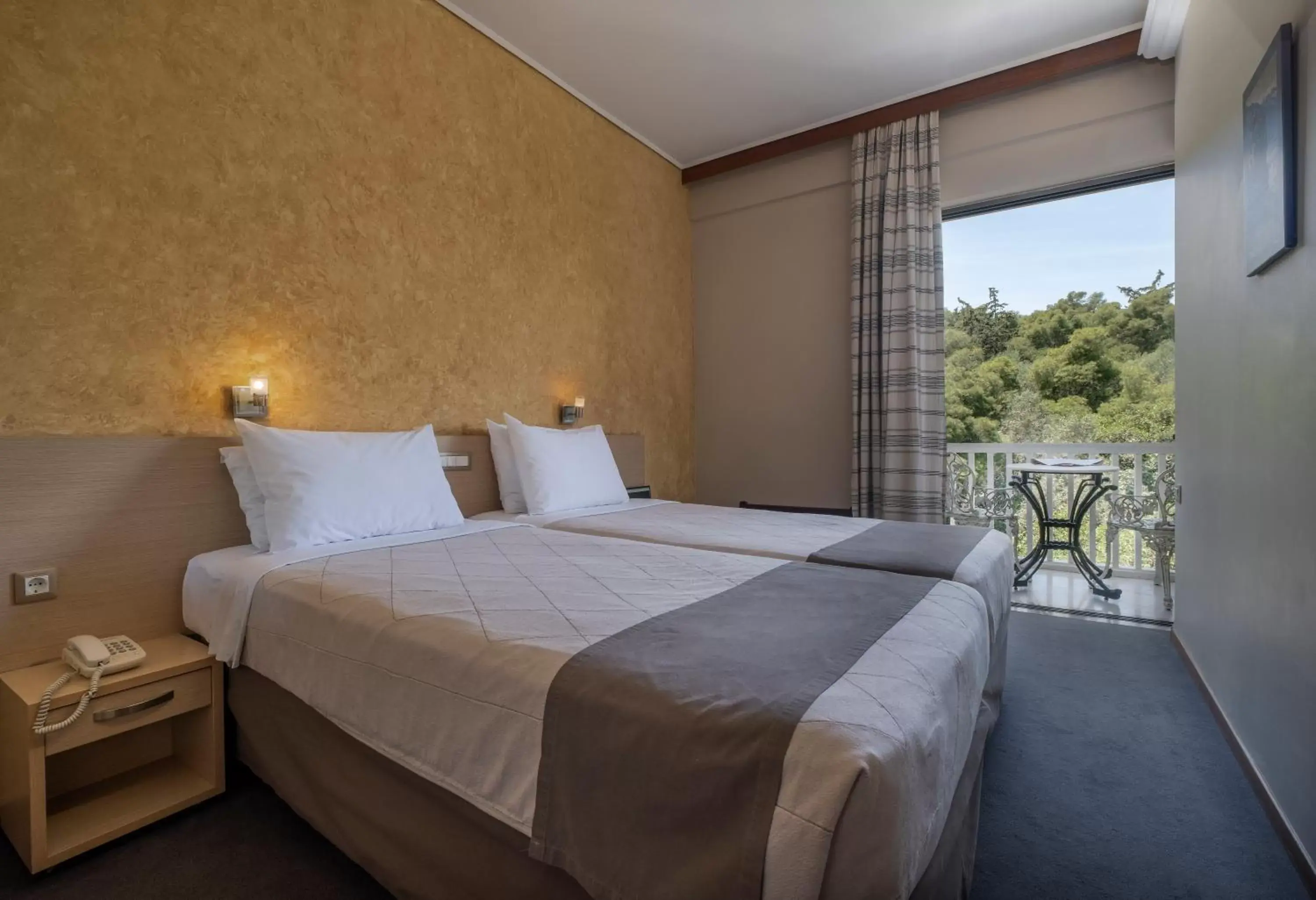 Bedroom, Bed in Acropolis View Hotel