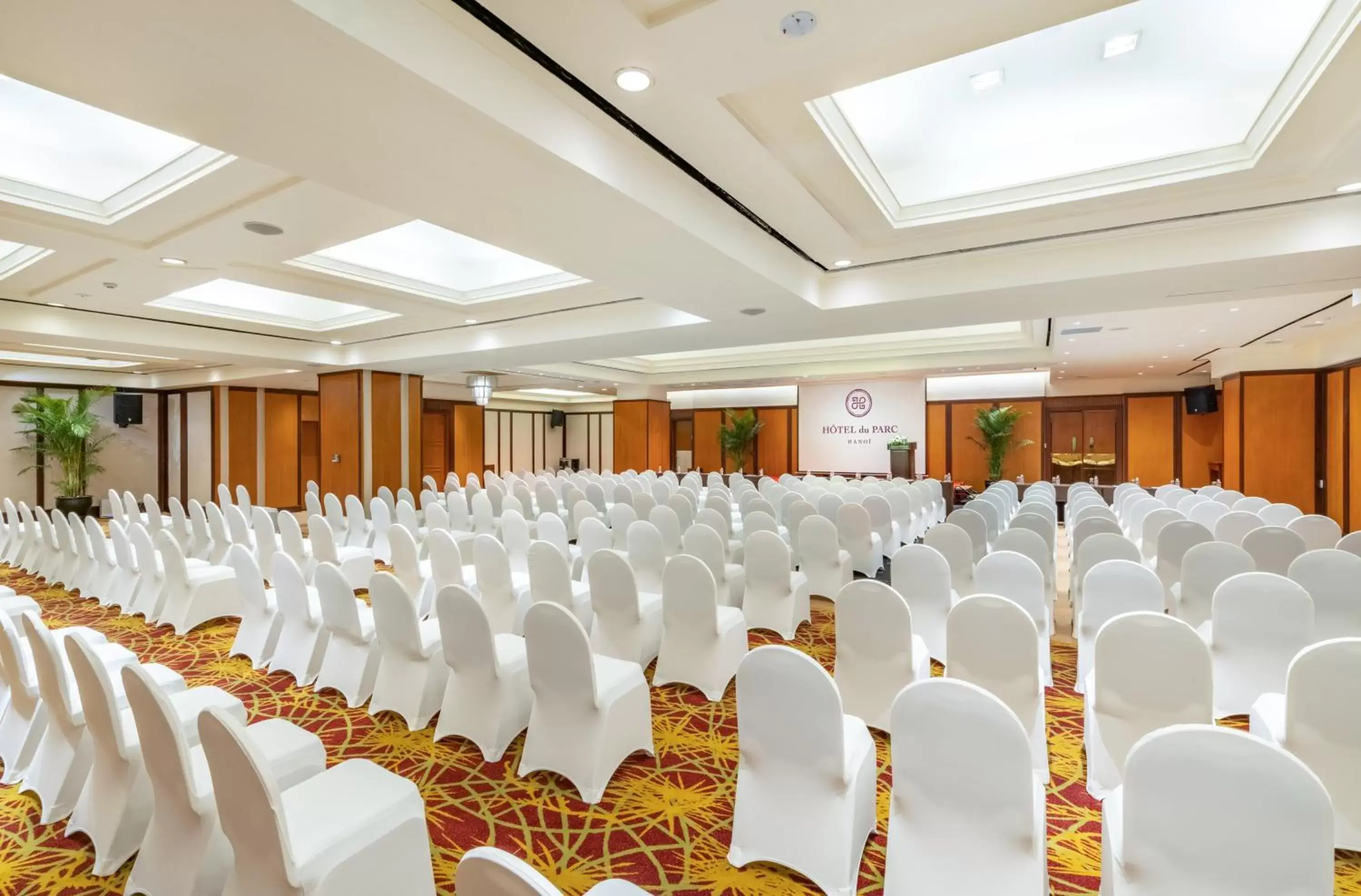 Meeting/conference room in Hôtel du Parc Hanoï