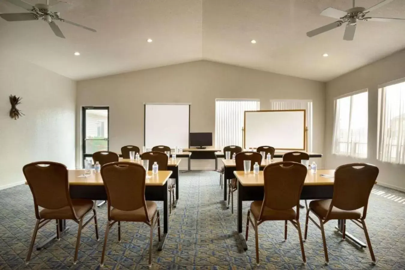 Meeting/conference room in Travelodge by Wyndham Gillette