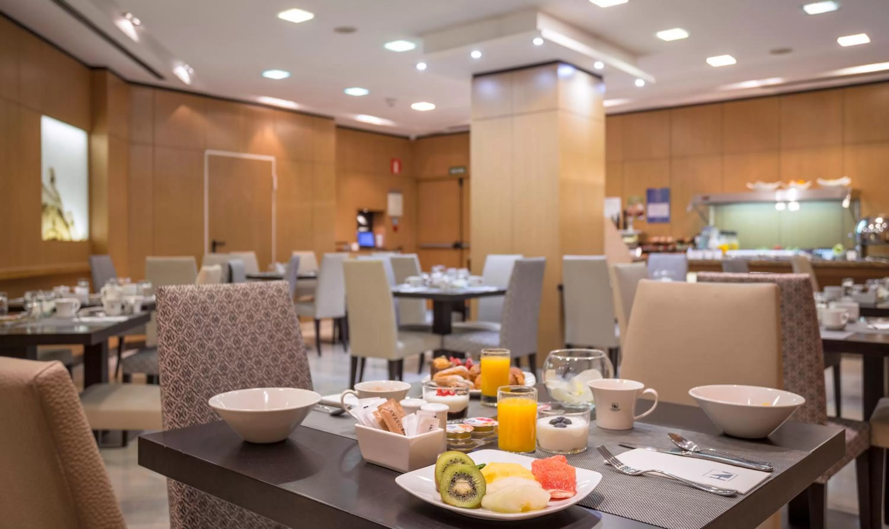 Lounge or bar in Eurostars Monumental