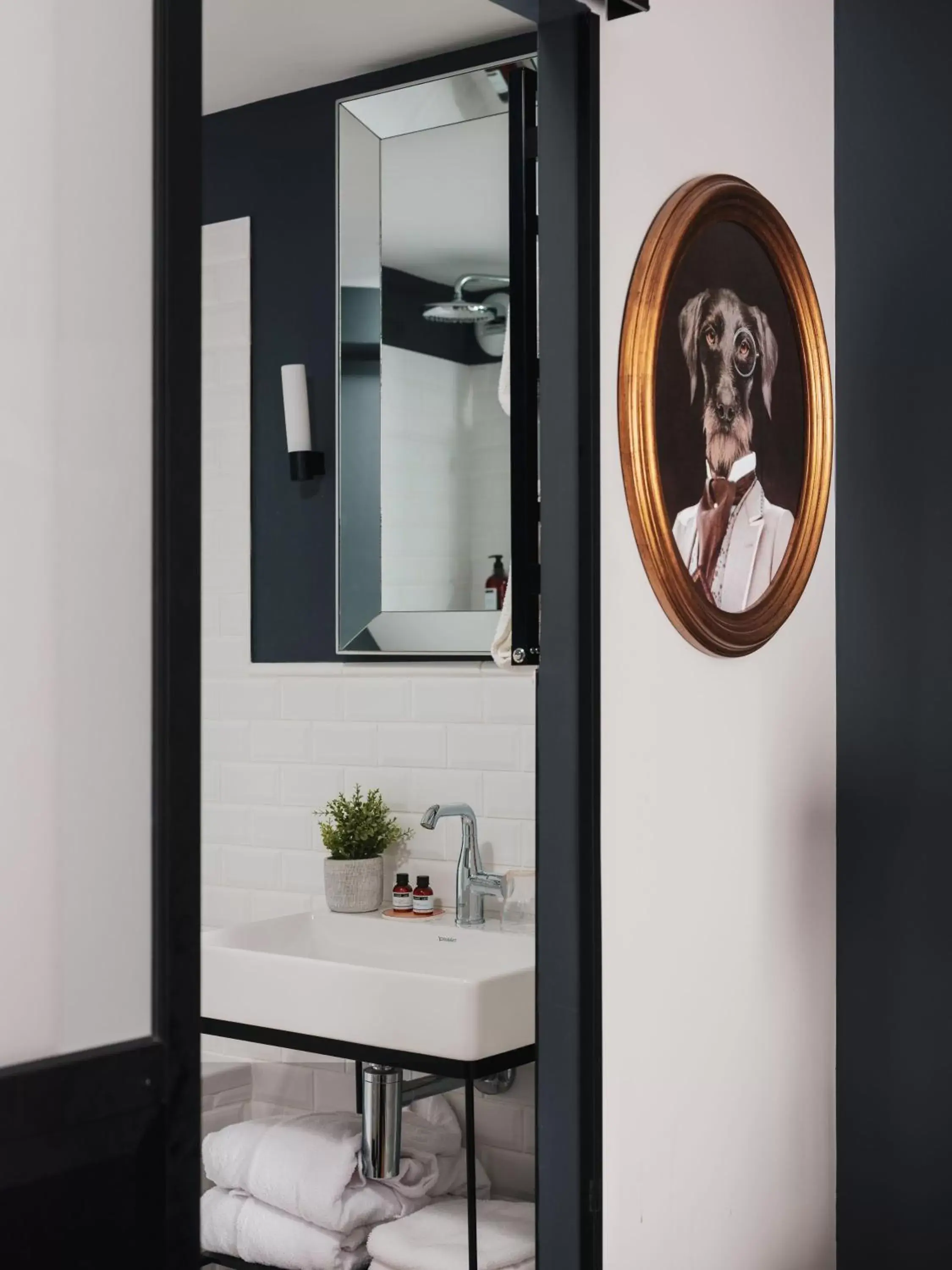 Bathroom in Maisons du Monde Hotel & Suites - Nantes