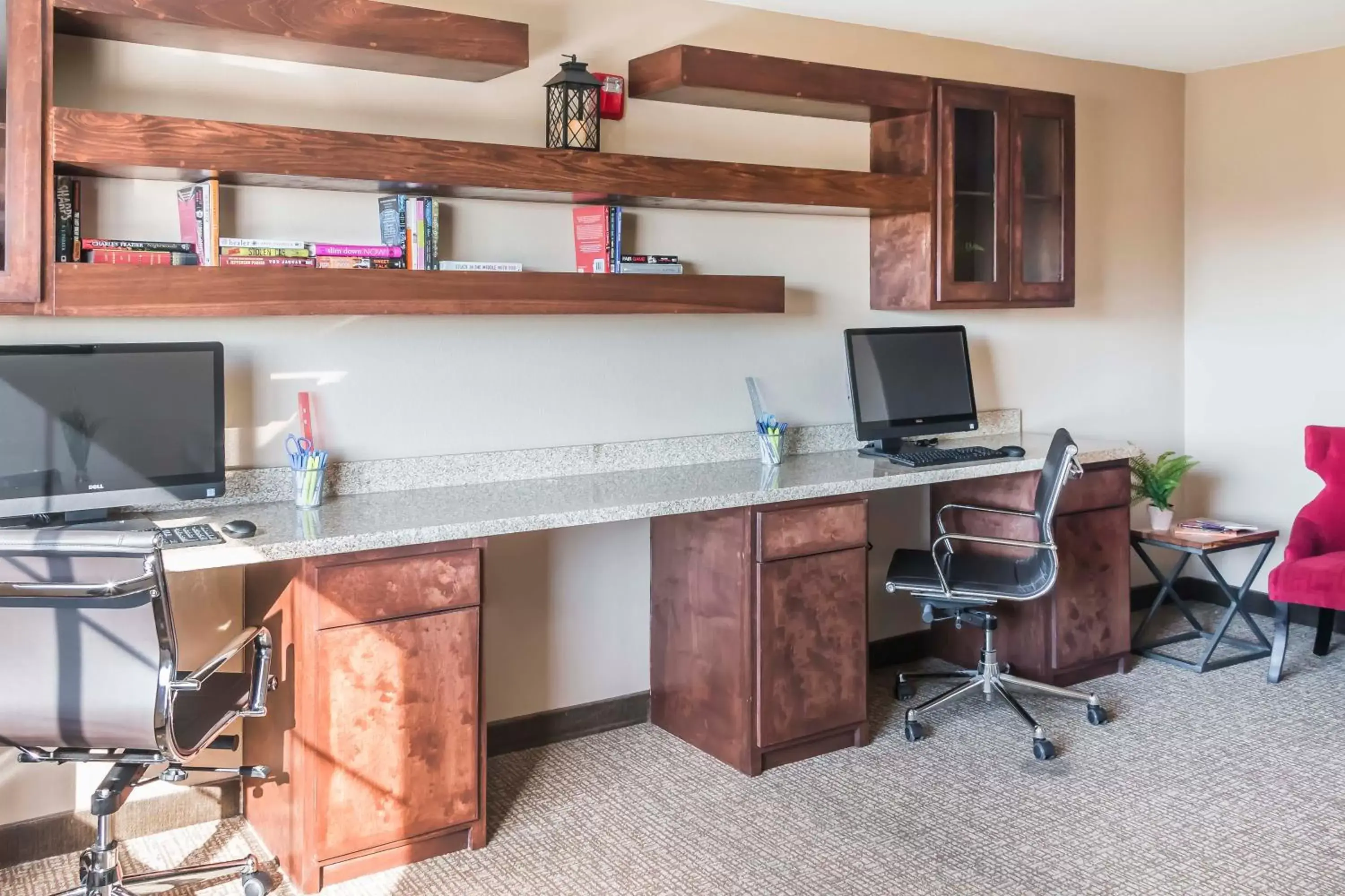 Library, Business Area/Conference Room in MainStay Suites Edinburg