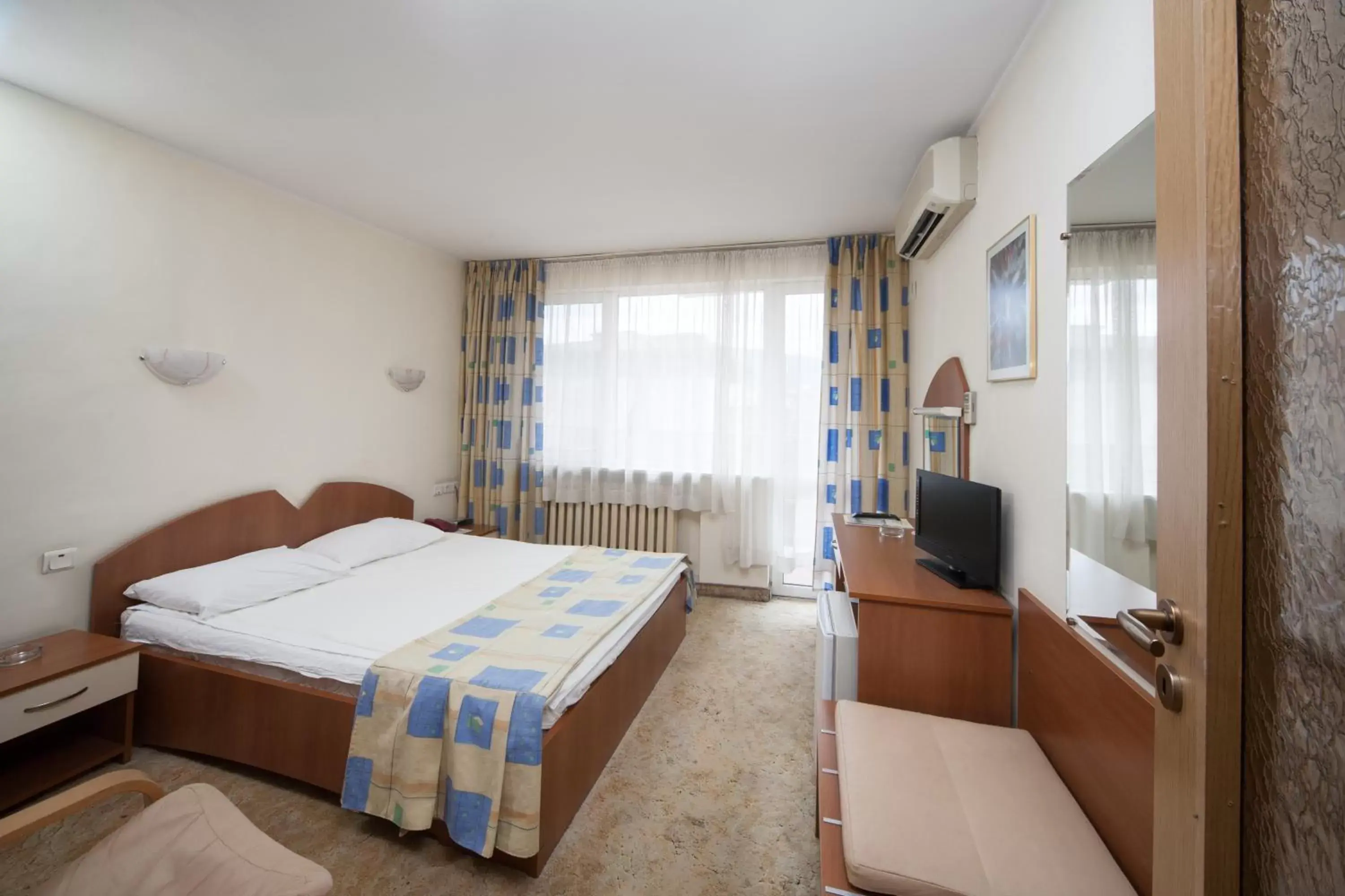 Photo of the whole room in Slavyanska Beseda Hotel