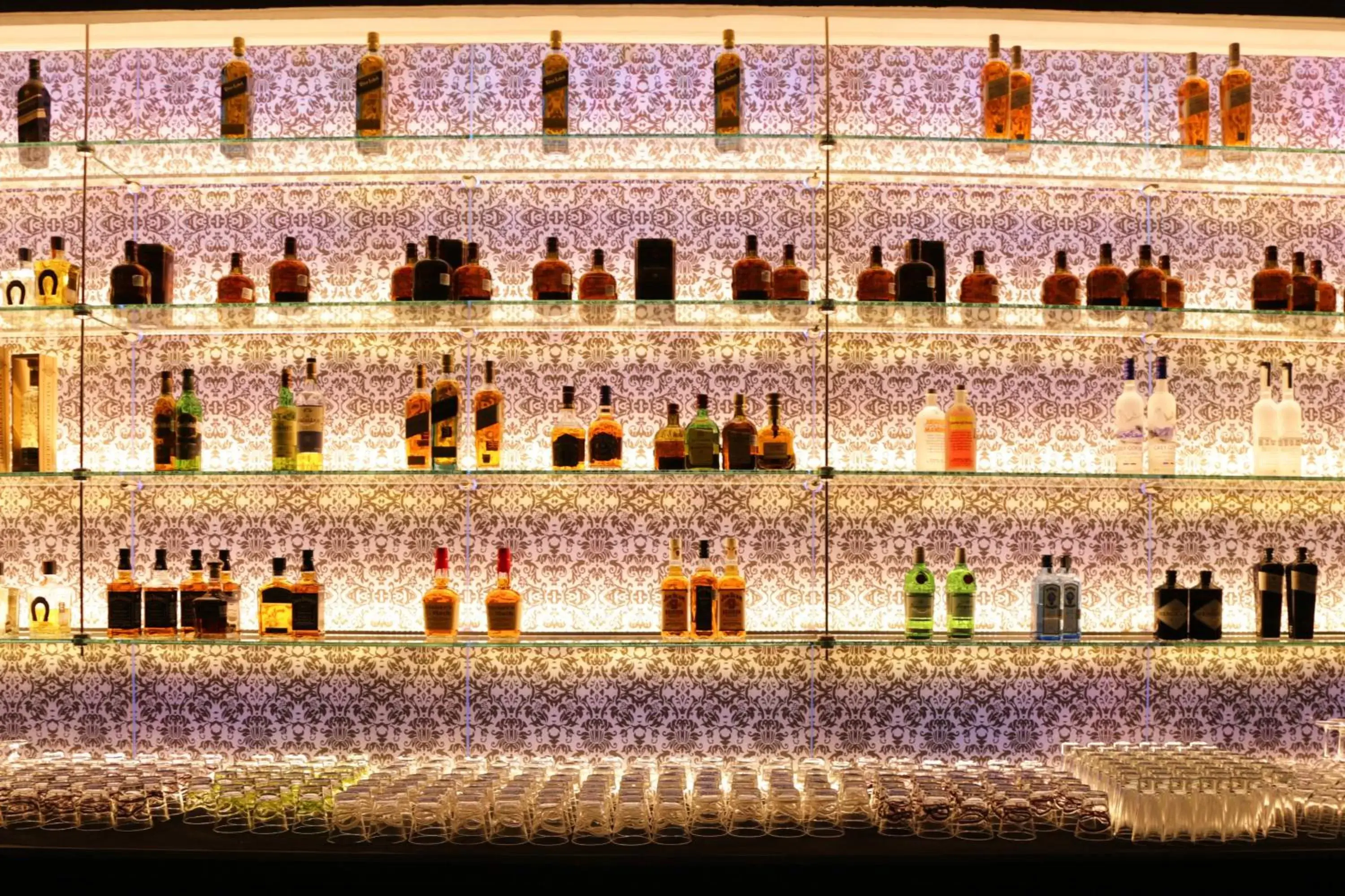 Lounge or bar, Property Building in The Westin Santa Fe, Mexico City
