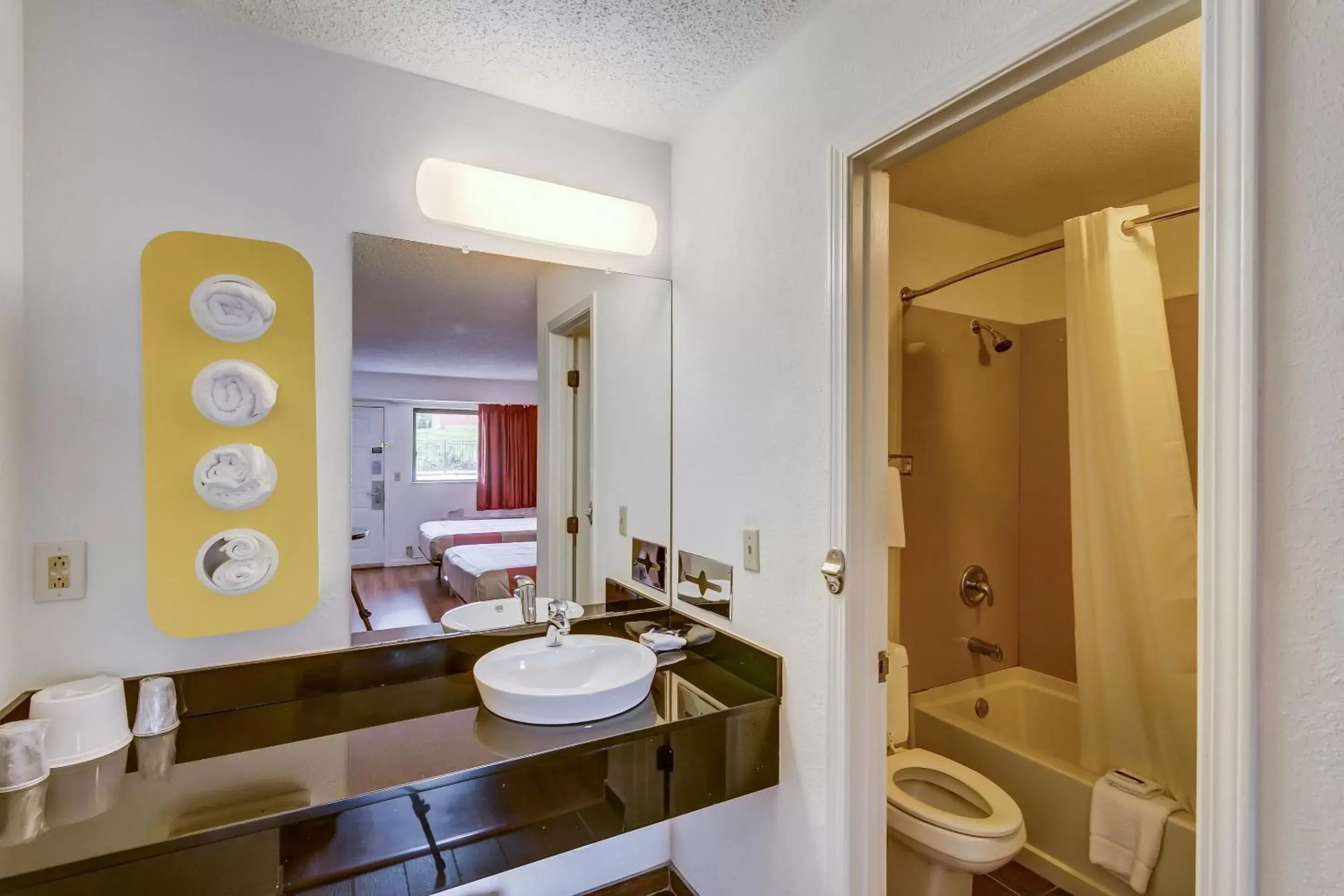 Shower, Bathroom in Motel 6-Berea, KY