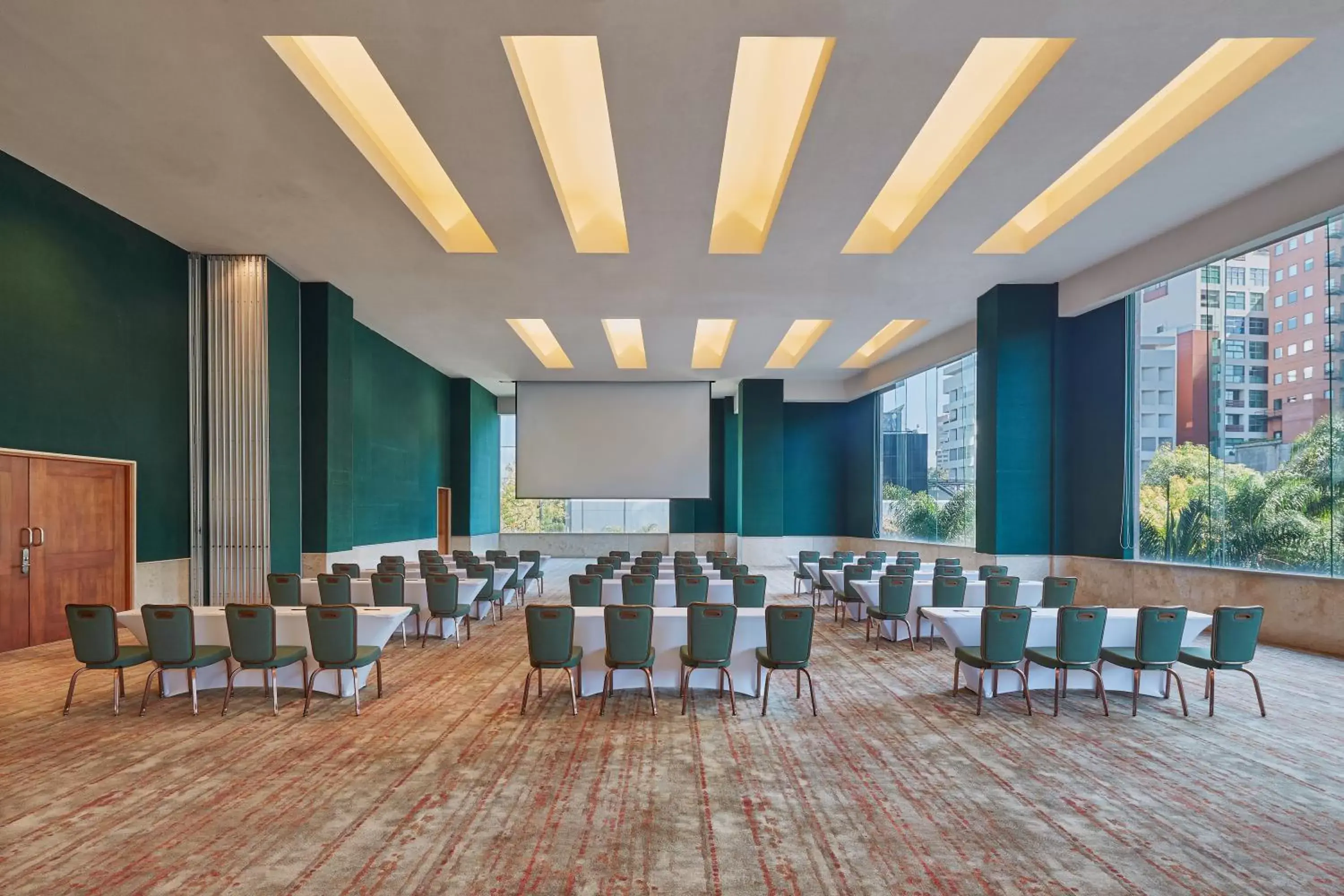 Meeting/conference room in Grand Fiesta Americana Guadalajara Country Club