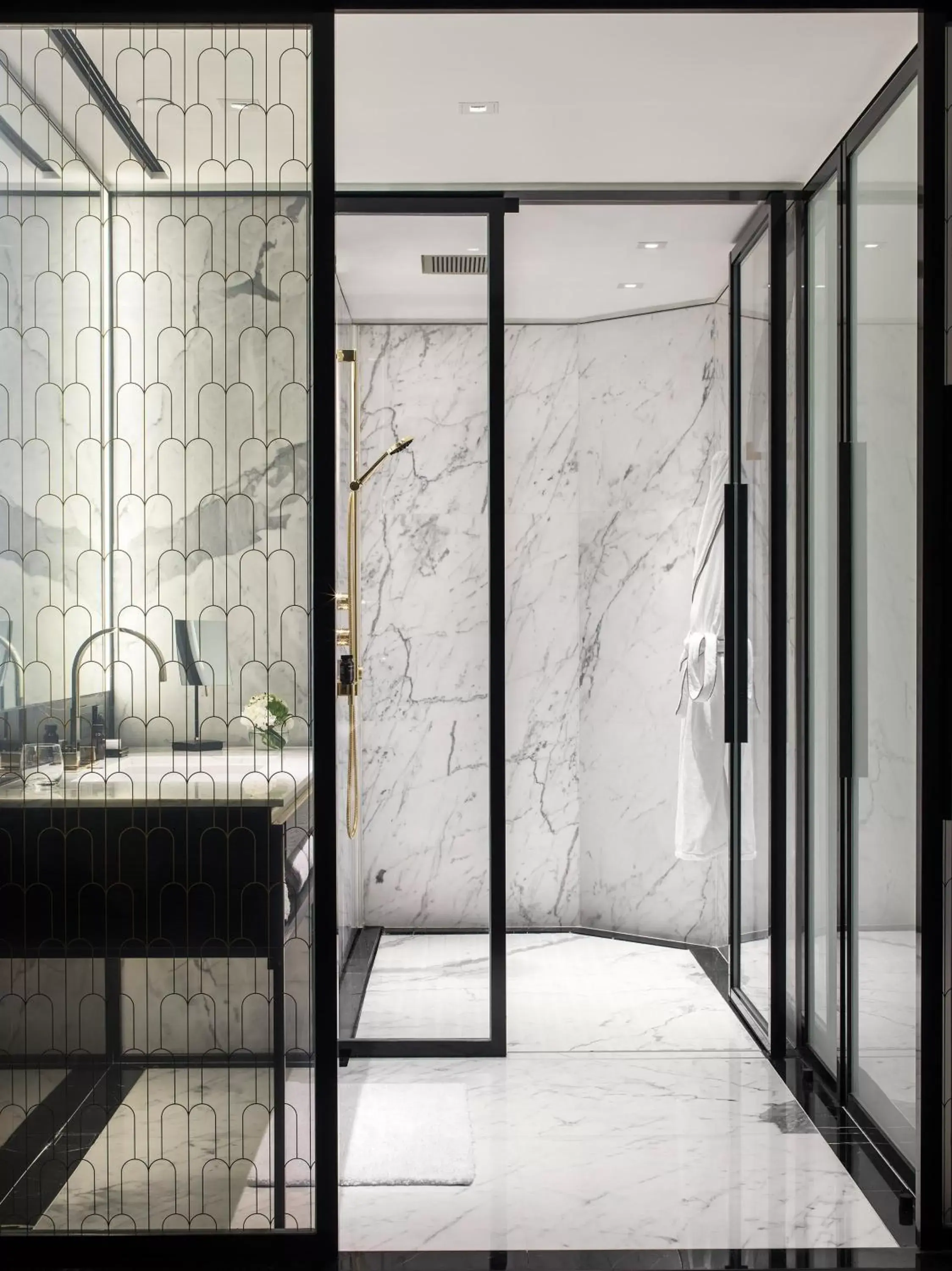 Shower in The Murray, Hong Kong, a Niccolo Hotel